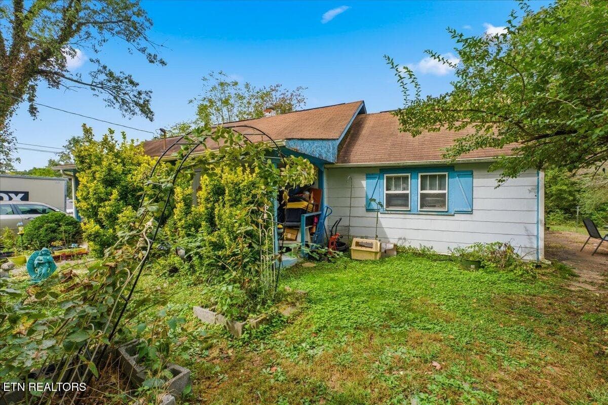 01-Exterior - 4155 Sevierville Rd, Maryville, TN 37804, Maryville