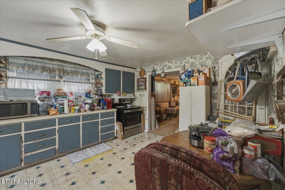 07-Kitchen - 4155 Sevierville Rd, Maryville, TN 37804, Maryville