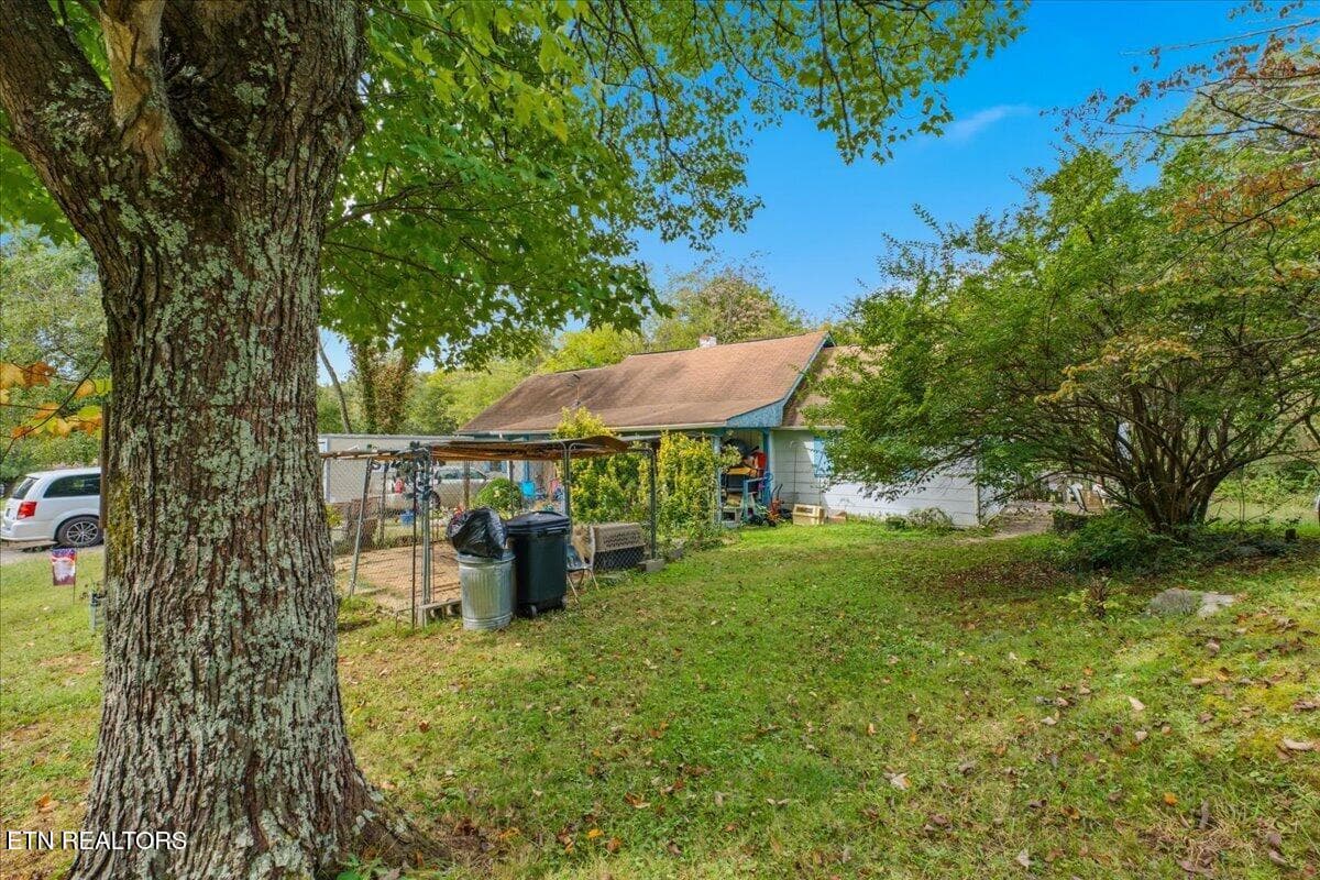 25-Exterior - 4155 Sevierville Rd, Maryville, TN 37804, Maryville