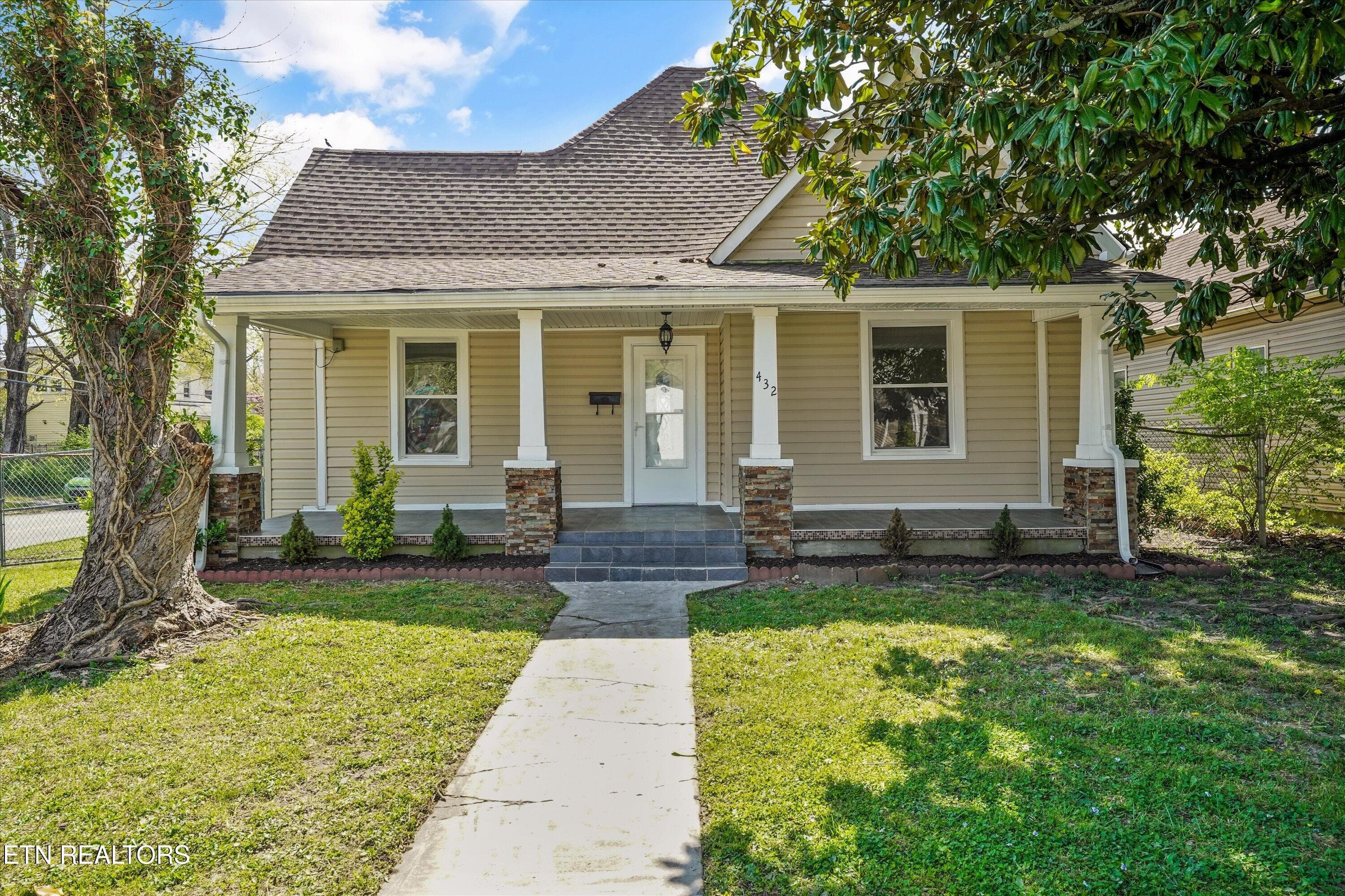 432 E Springdale Ave, Knoxville, TN 37917