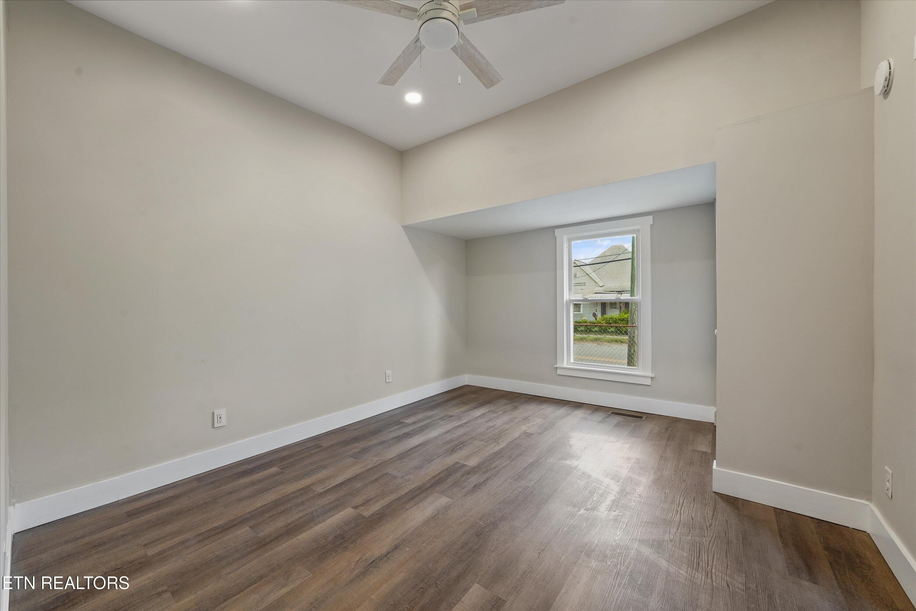 15-432 E Springdale Ave 15 - 432 E Springdale Ave, Knoxville, TN 37917, Knoxville