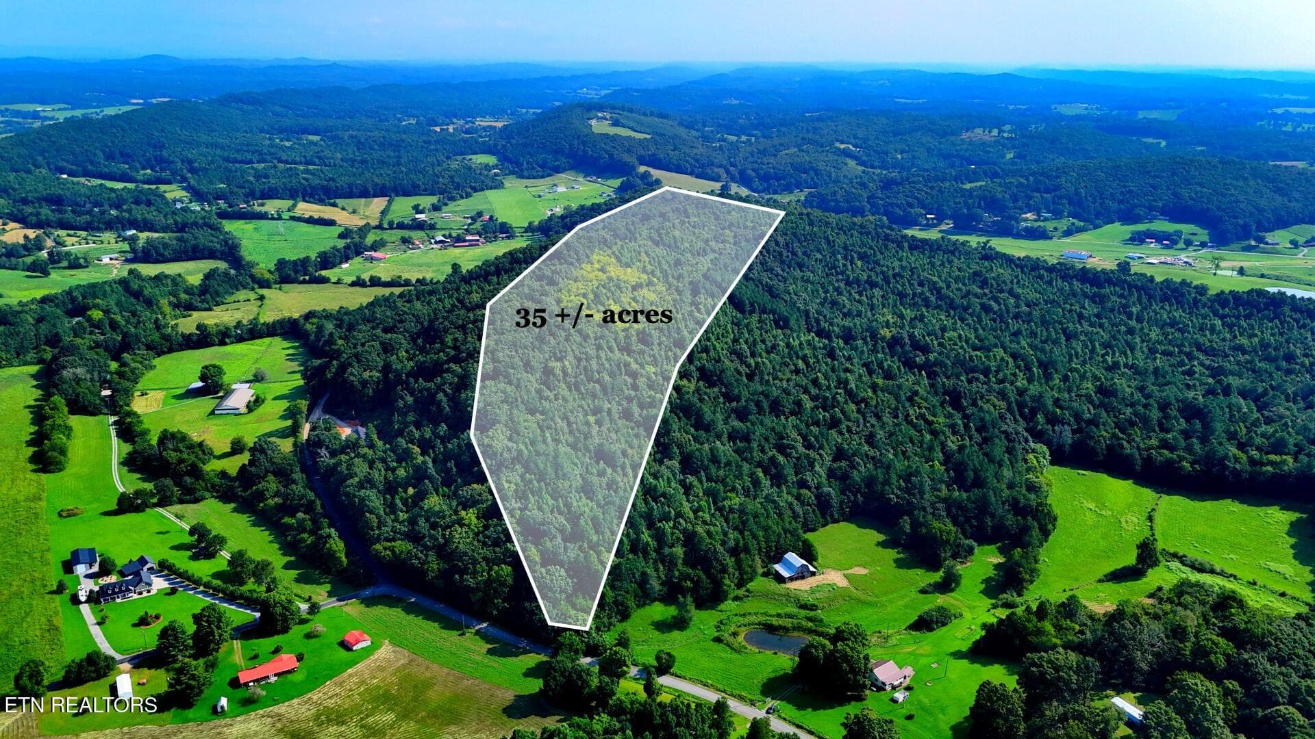 Moss Rd, Philadelphia, TN 37846