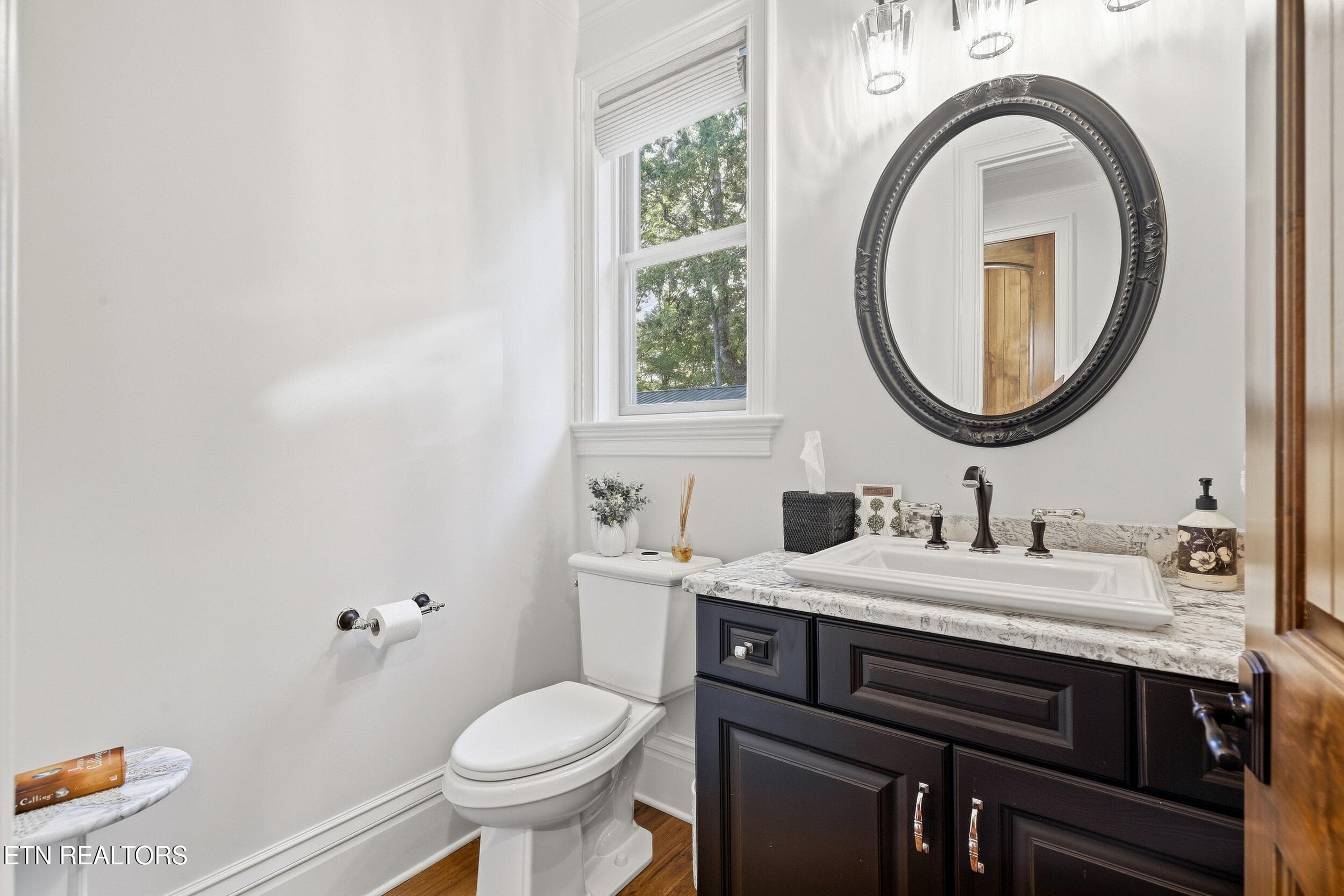 Main-Level Powder Room - 2032 Cochran Rd, Maryville, TN 37803