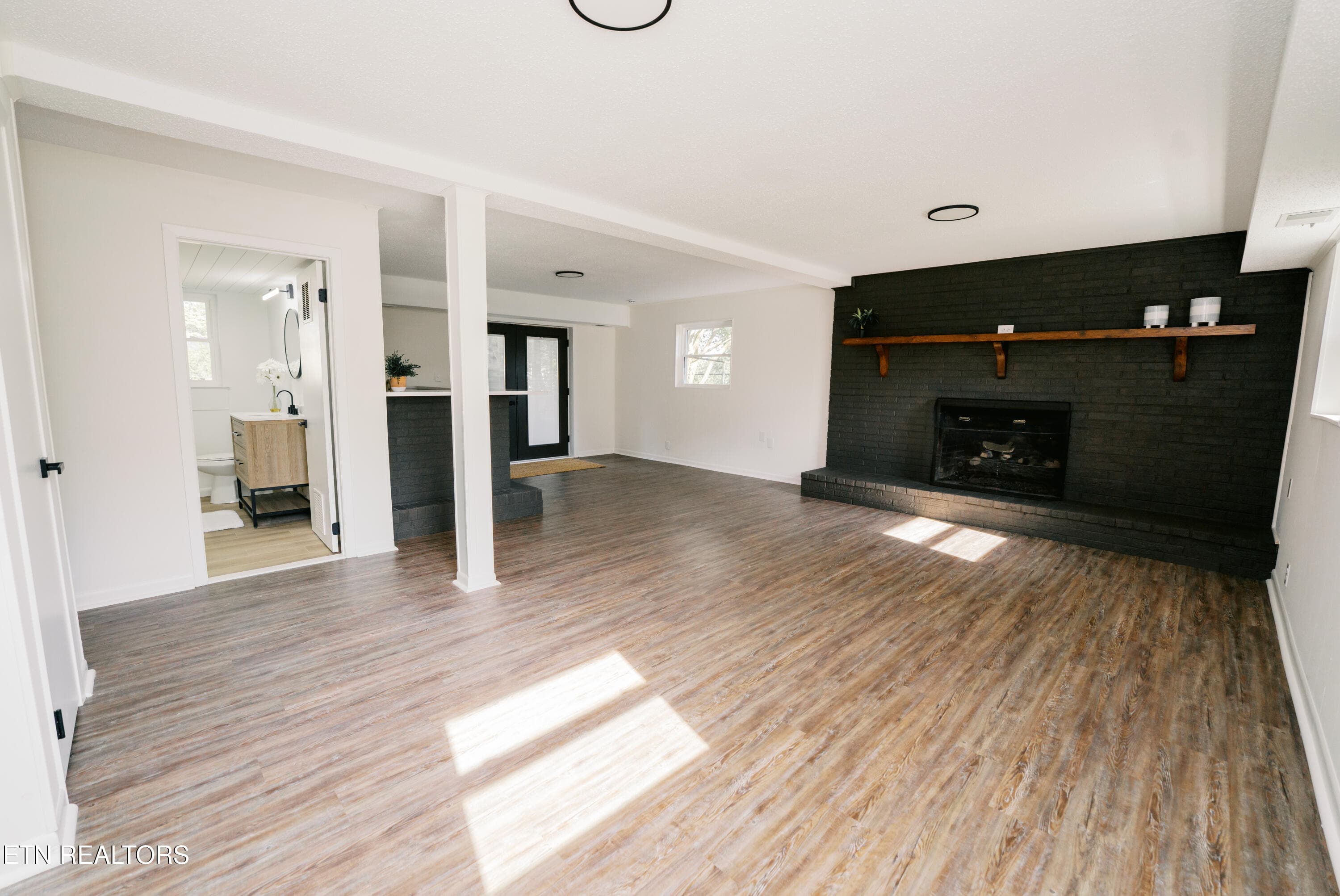 Basement 3 - 912 Naples Rd, Knoxville, TN 37923