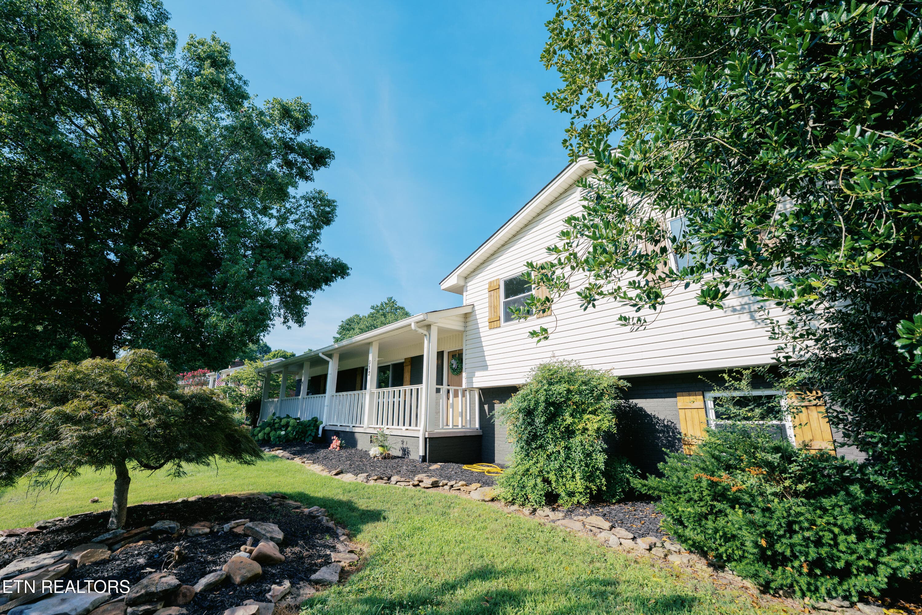 Front - 912 Naples Rd, Knoxville, TN 37923