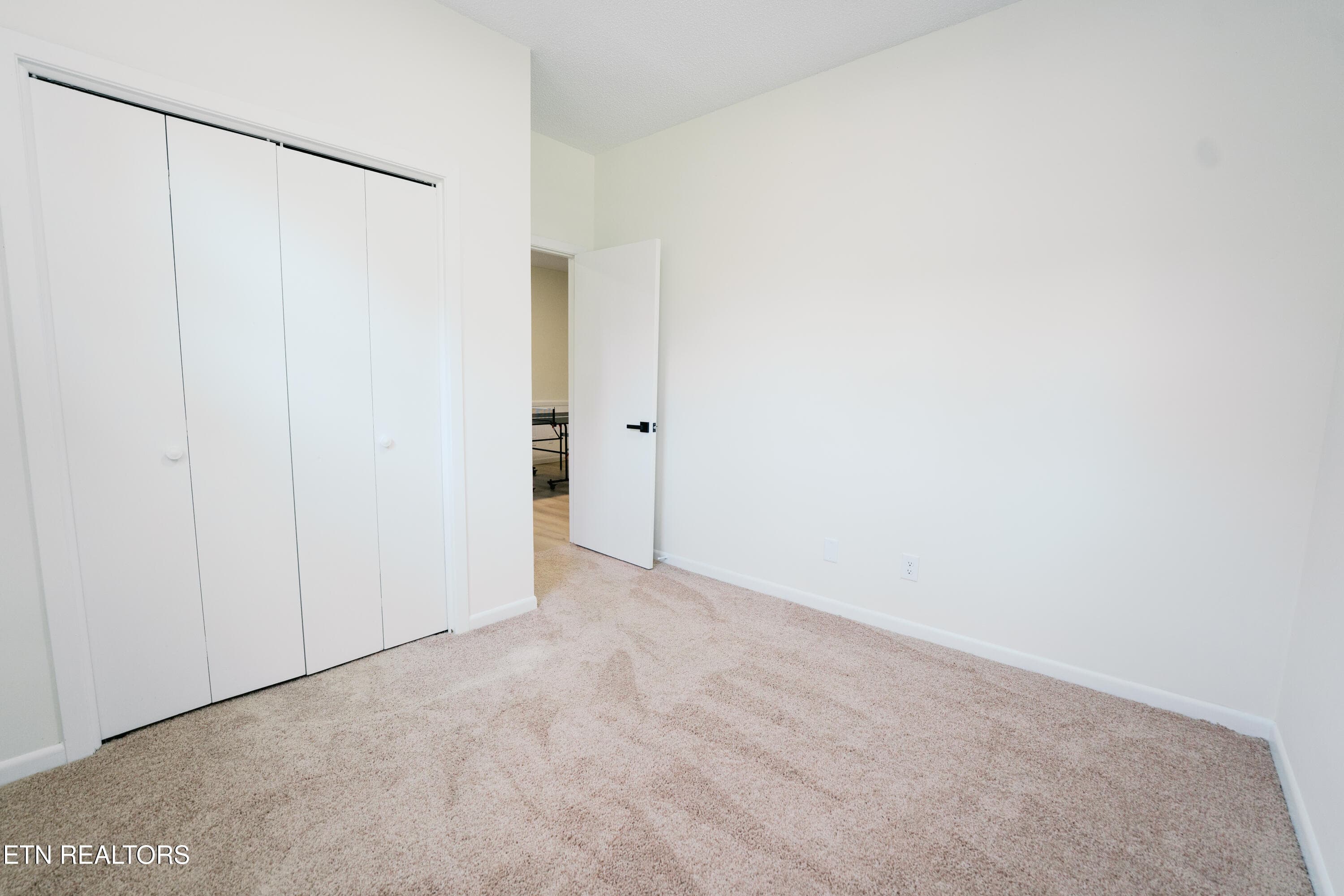BR 4 - 912 Naples Rd, Knoxville, TN 37923