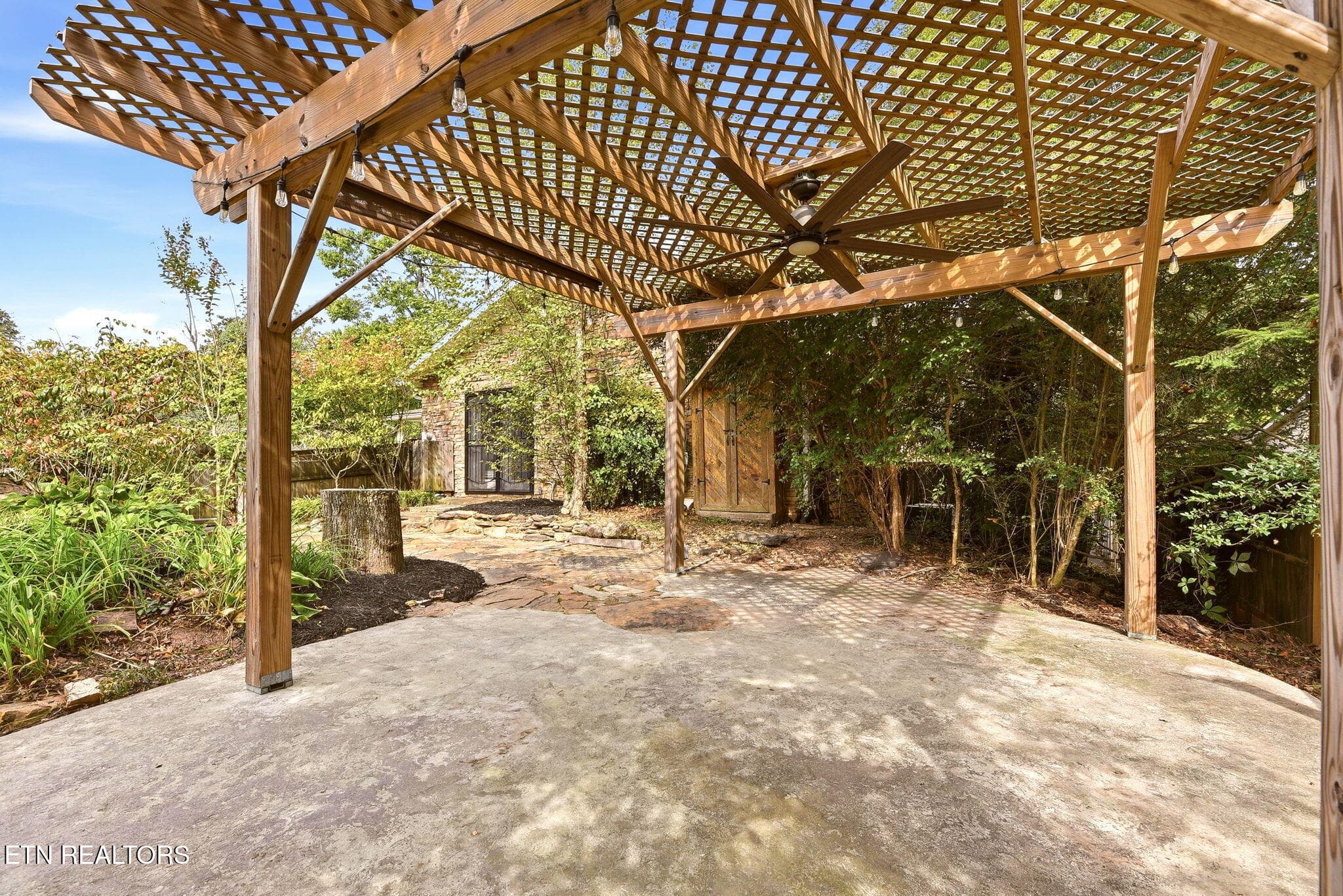 7-web-or-mls-Lsll198 (4) - 198 Lasalle Rd, Oak Ridge, TN 37830, Oak Ridge