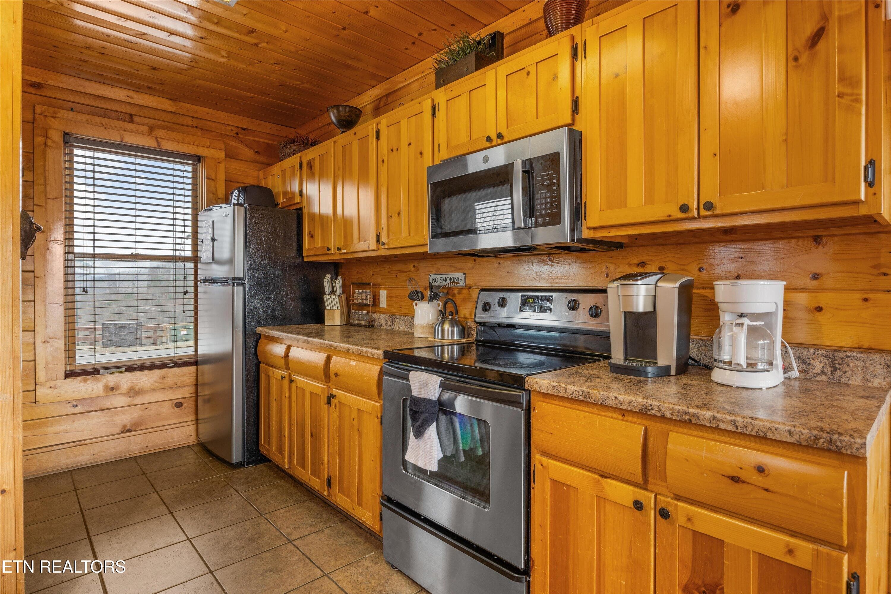 11-2833 White Oak Ridge Ln14 - 2833 White Oak Ridge Lane, Sevierville, TN 37862, Sevierville