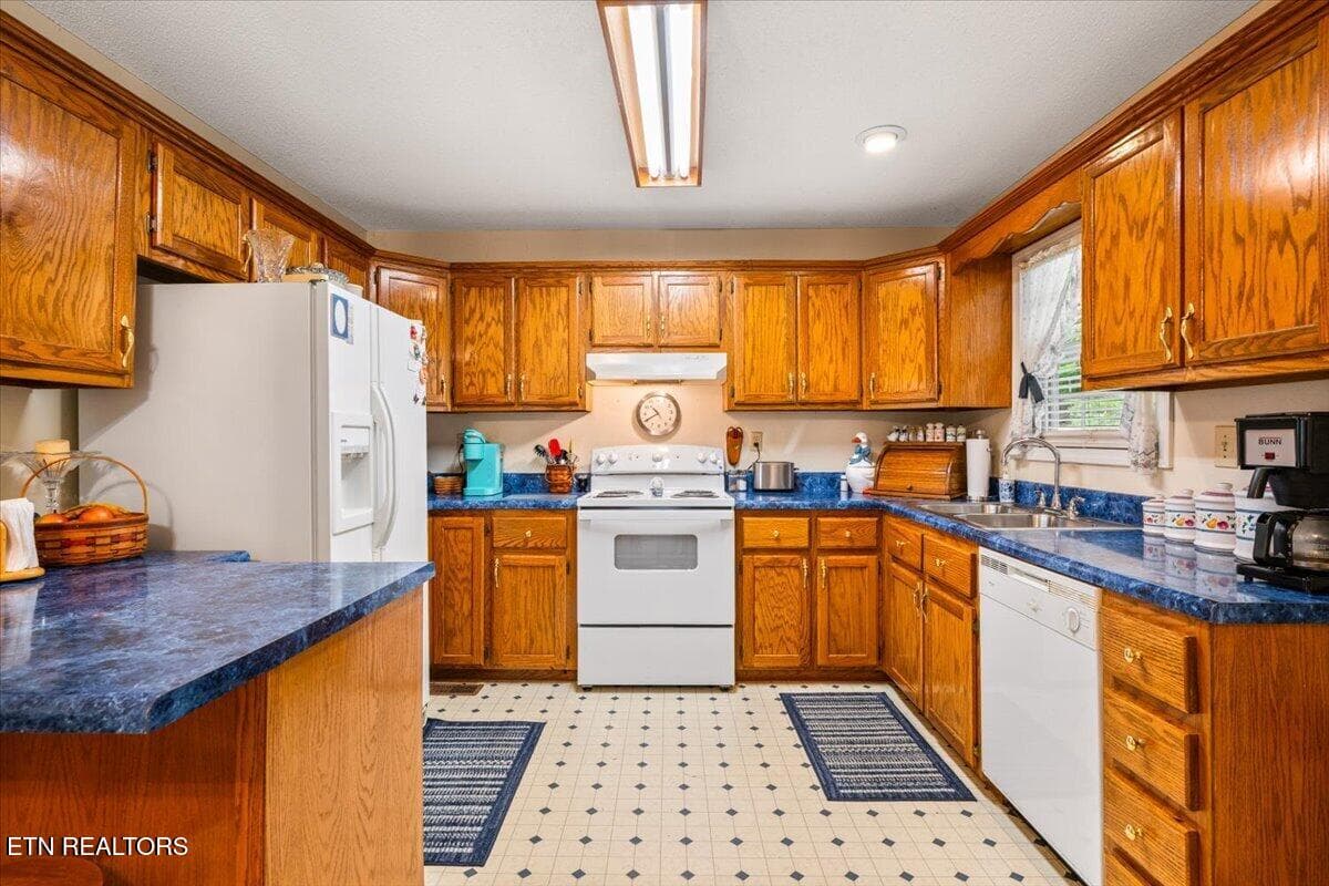 12-169 Bibee Ln - 169 Bibee Lane, Caryville, TN 37714, Caryville