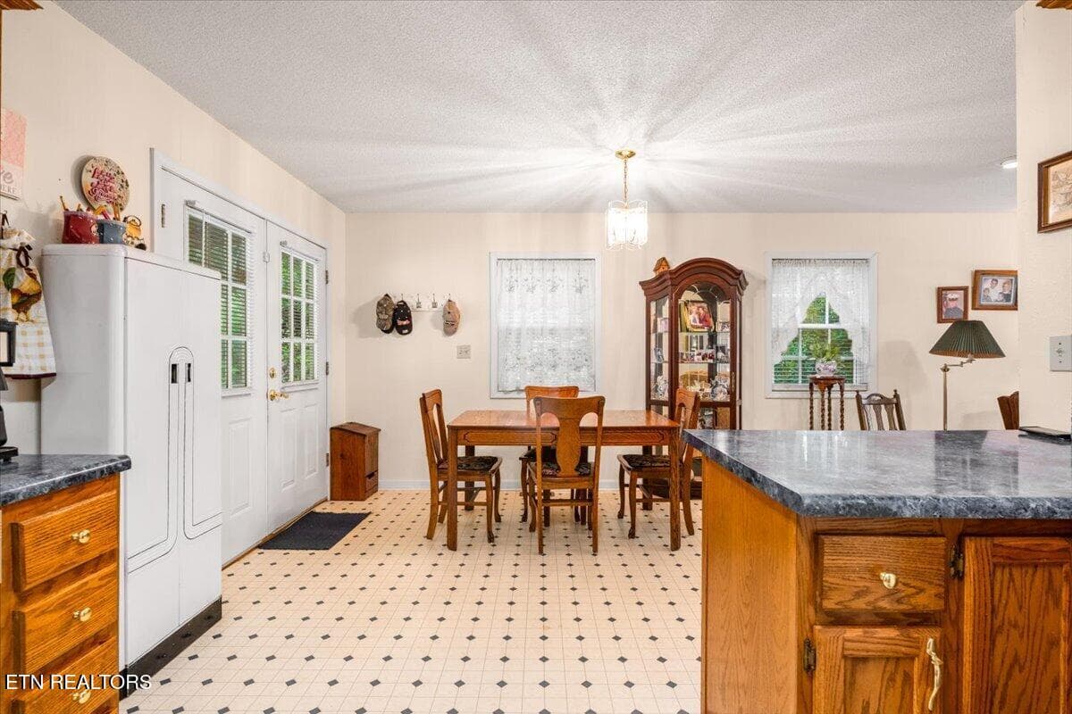 15-169 Bibee Ln - 169 Bibee Lane, Caryville, TN 37714, Caryville