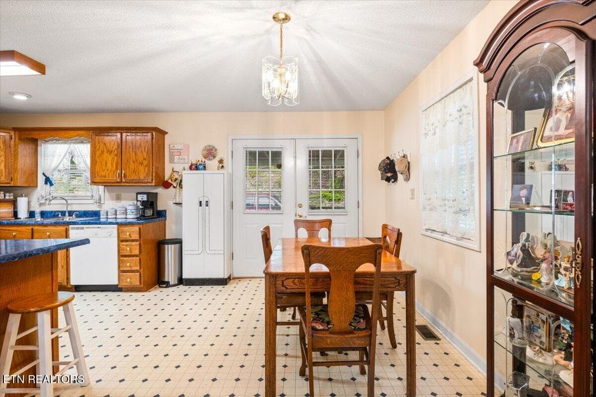 18-169 Bibee Ln - 169 Bibee Lane, Caryville, TN 37714, Caryville