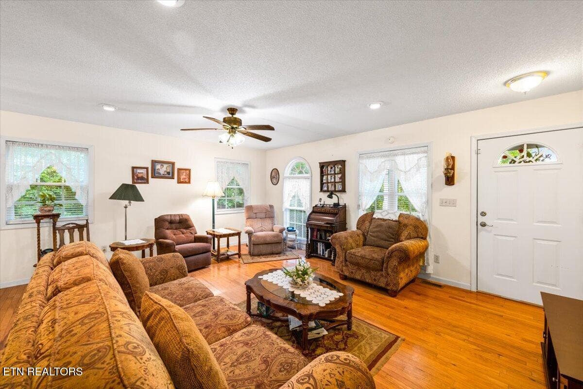 21-169 Bibee Ln - 169 Bibee Lane, Caryville, TN 37714, Caryville