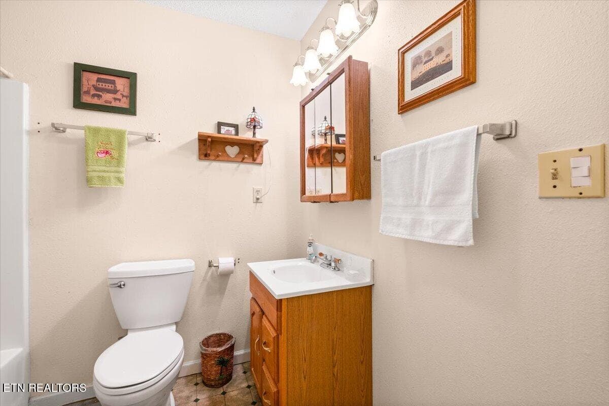 35-169 Bibee Ln - 169 Bibee Lane, Caryville, TN 37714, Caryville