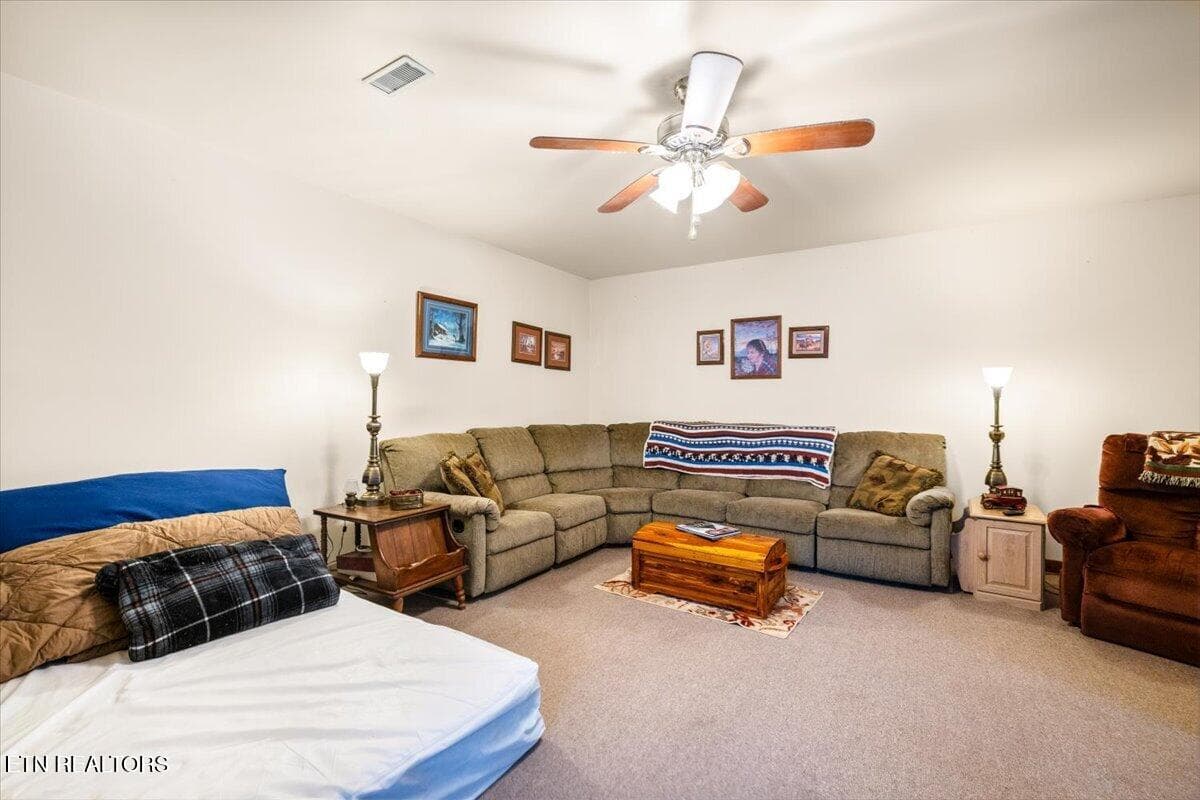 42-169 Bibee Ln - 169 Bibee Lane, Caryville, TN 37714, Caryville
