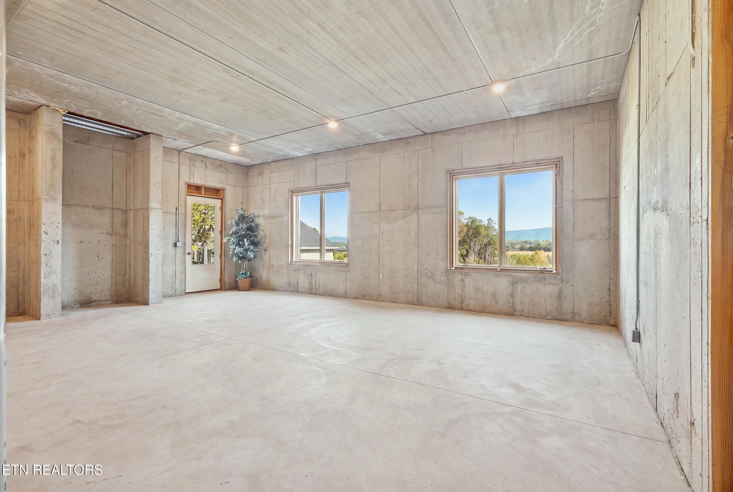 Unfinished Lower-Level Apartment - 2032 Cochran Rd, Maryville, TN 37803