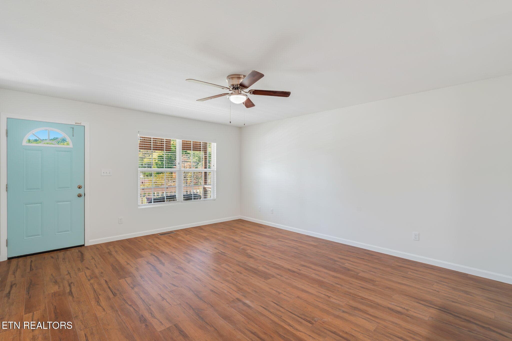 10-web-or-mls-1706 Vada Circle-3 - 1706 Vada Circle, Knoxville, TN 37912, Knoxville