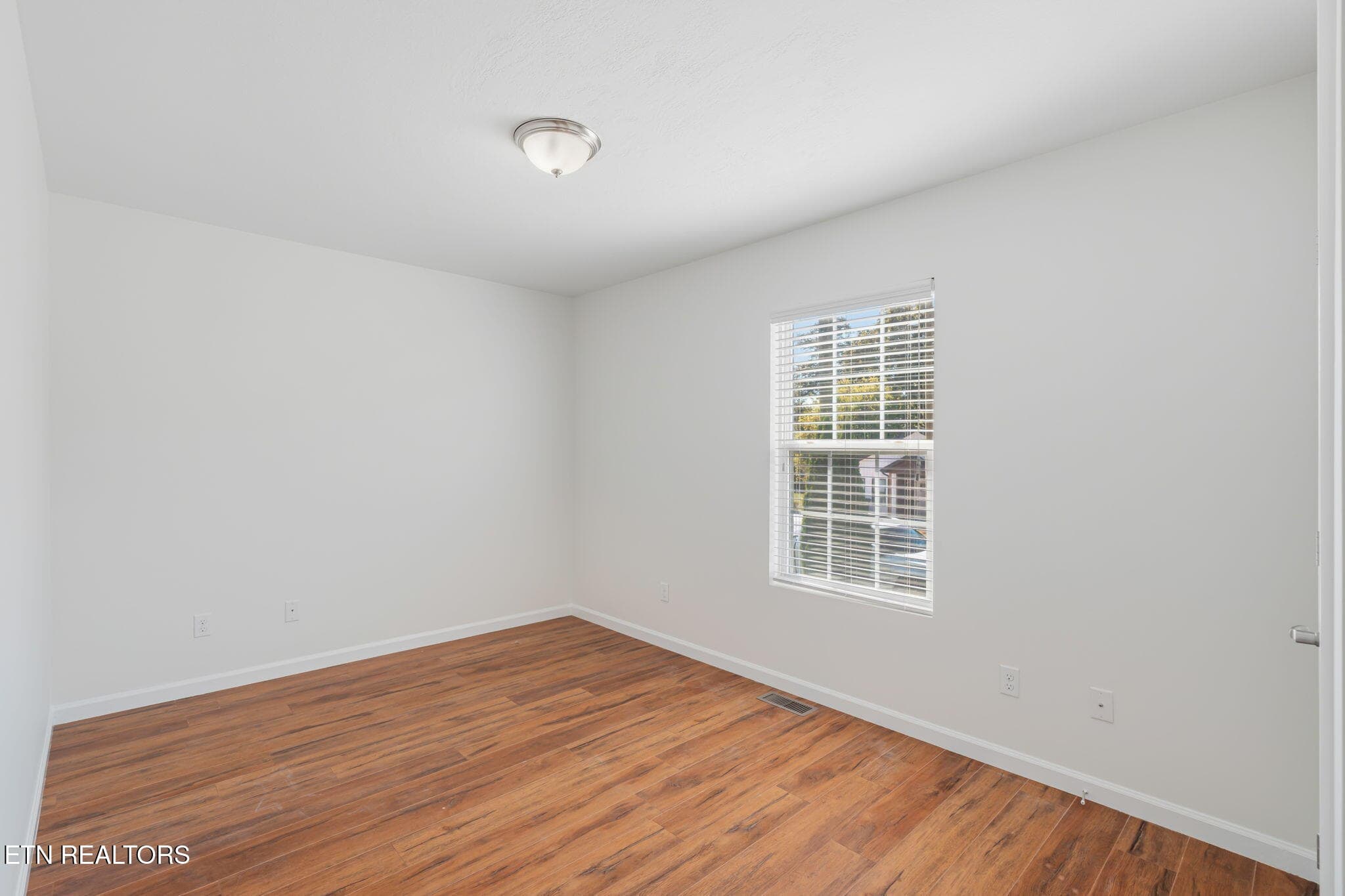 20-web-or-mls-1706 Vada Circle-13 - 1706 Vada Circle, Knoxville, TN 37912, Knoxville