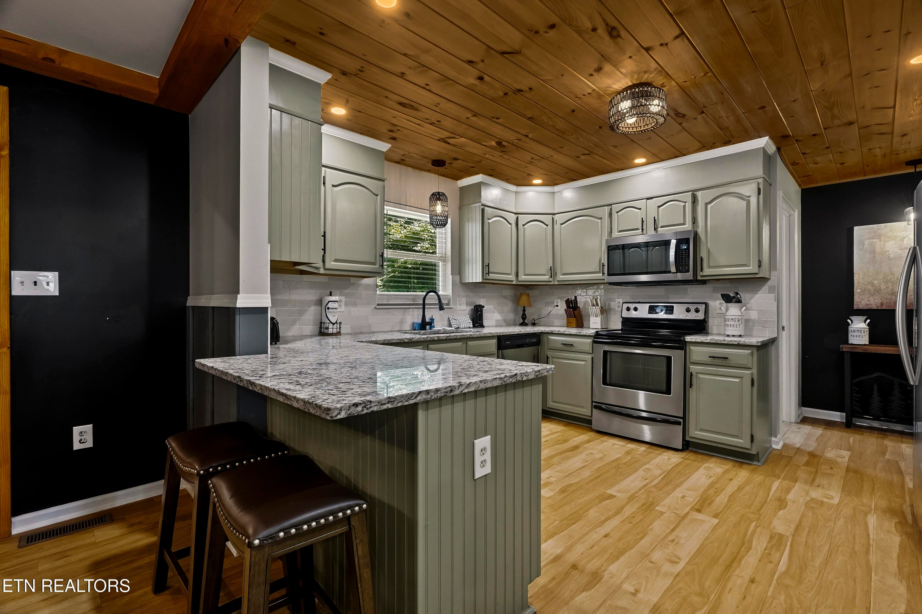 DSC03474 - 1047 Boardly Hills Blvd, Sevierville, TN 37876