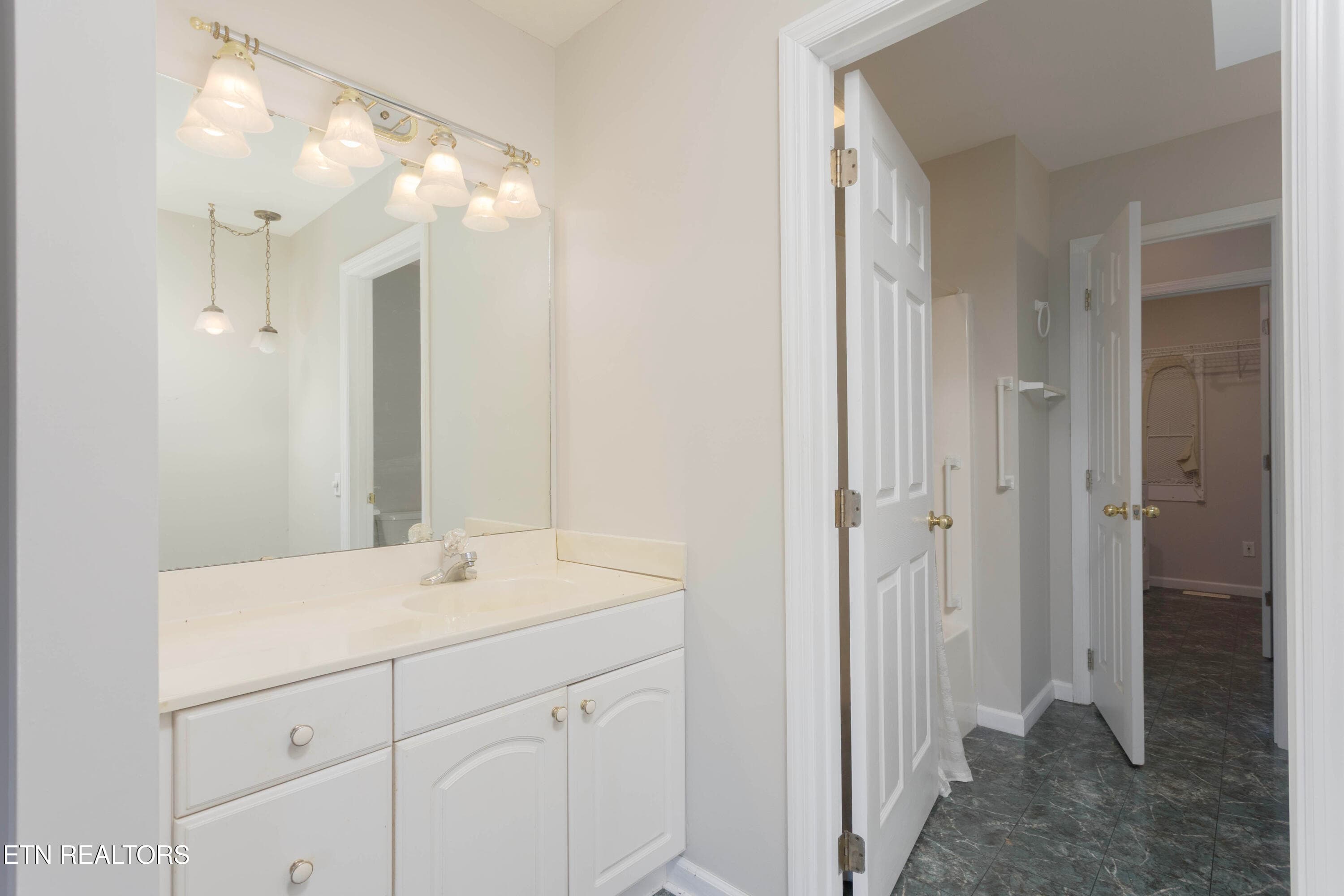 24 - 2060 Torbett Rd, Spring City, TN 37381