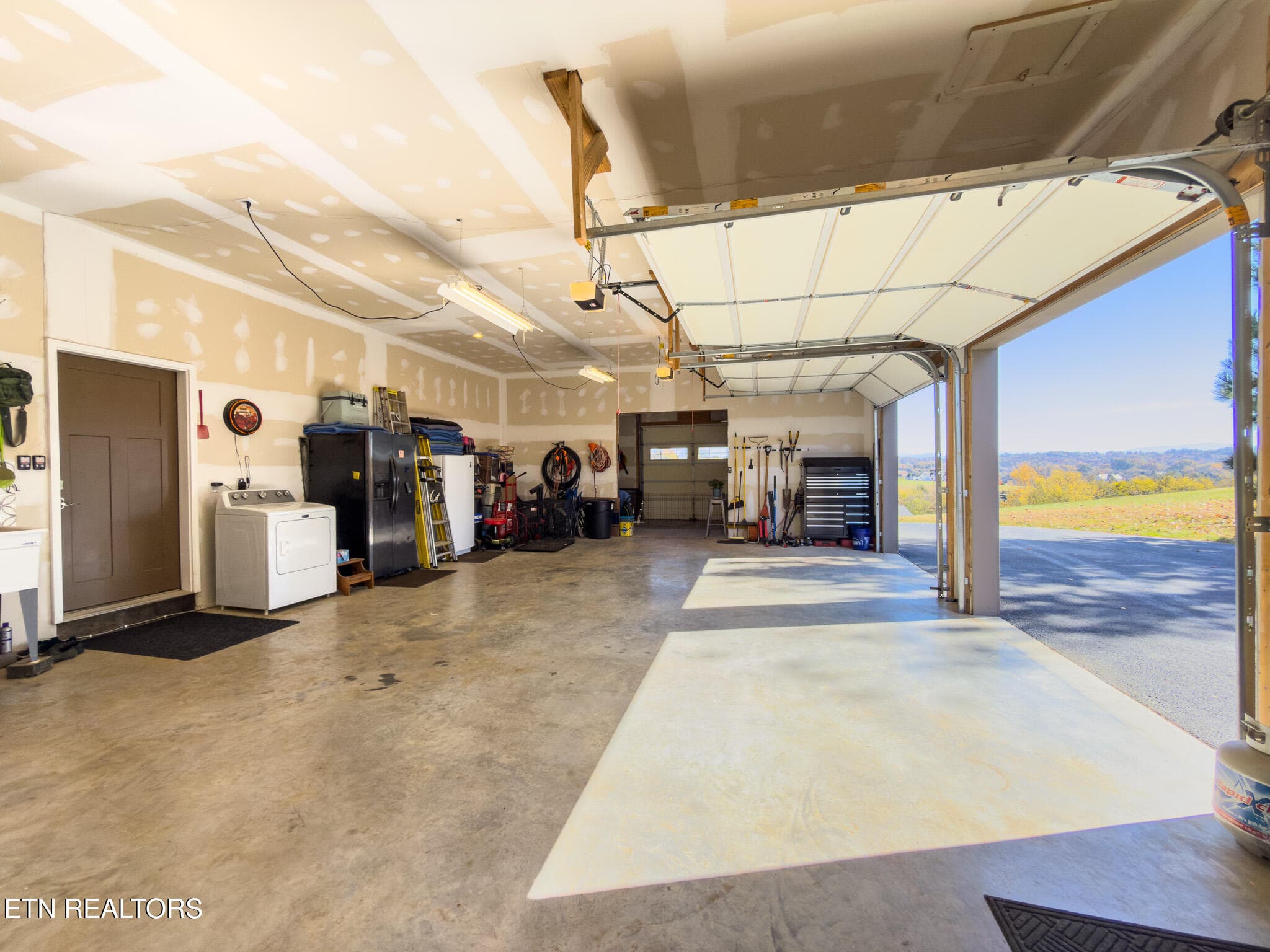 Garage - 791 Highway 113, White Pine, TN 37890, White Pine