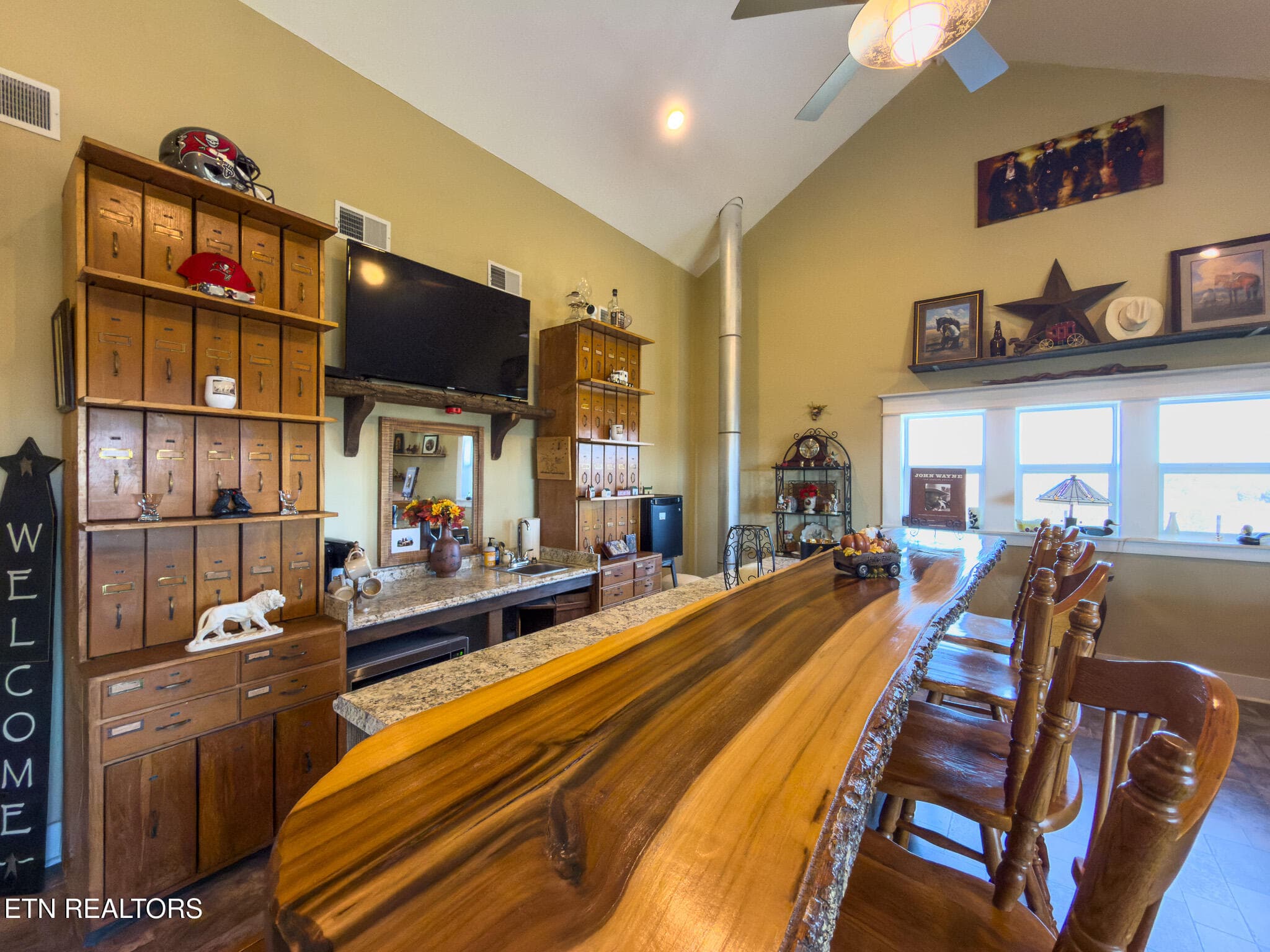 Upstairs Bar - 791 Highway 113, White Pine, TN 37890, White Pine
