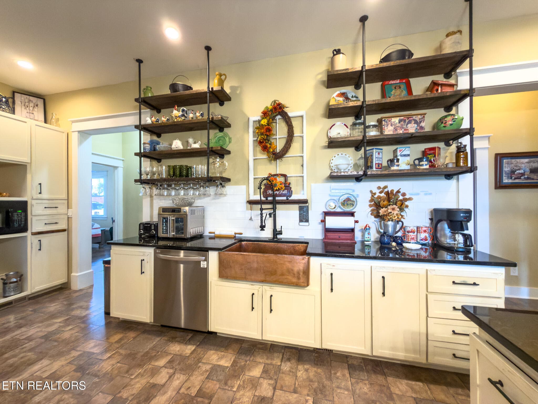 Kitchen - 791 Highway 113, White Pine, TN 37890, White Pine