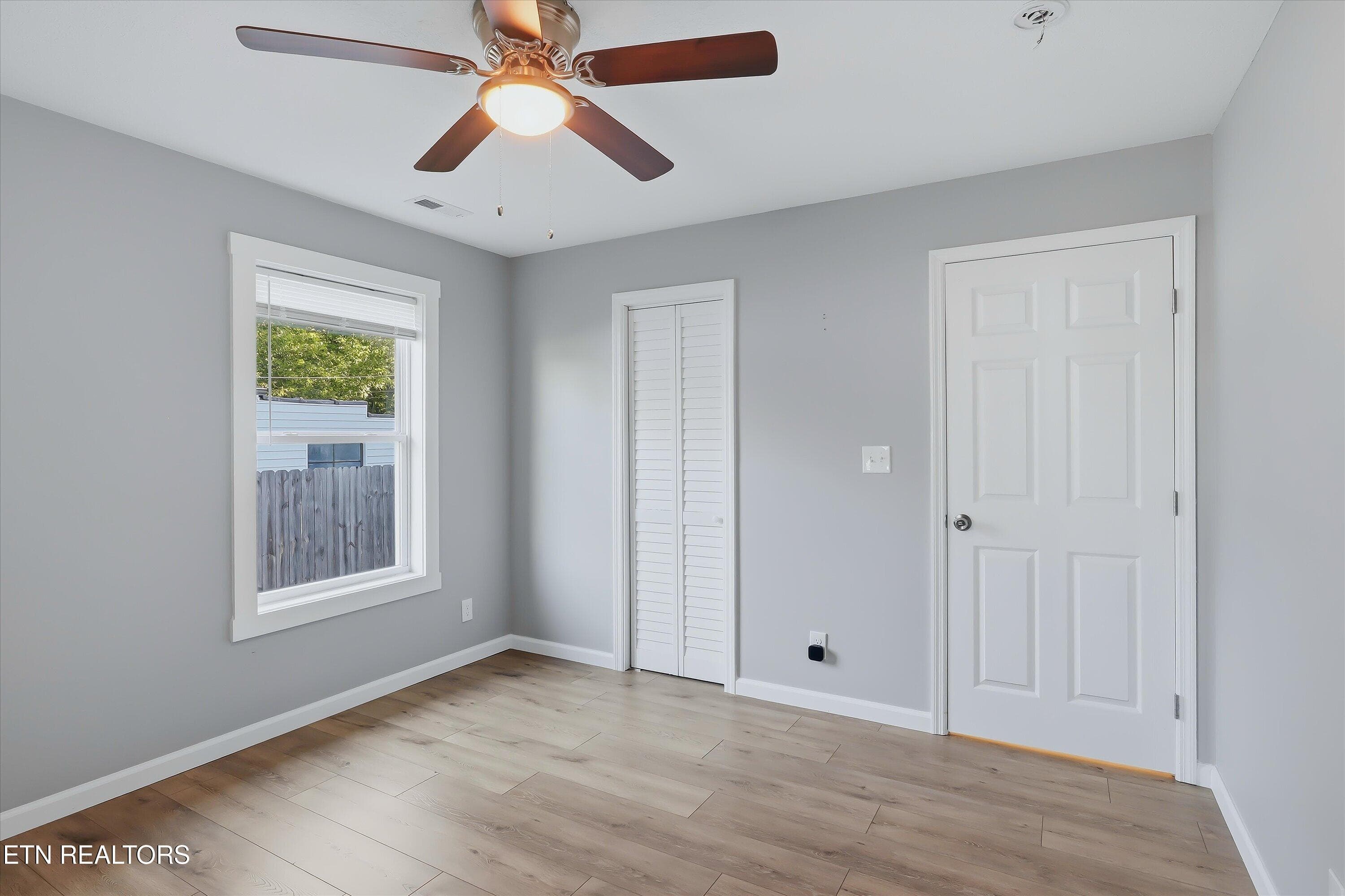Bedroom - 2334 Old Knoxville Pike, Maryville, TN 37804, Maryville
