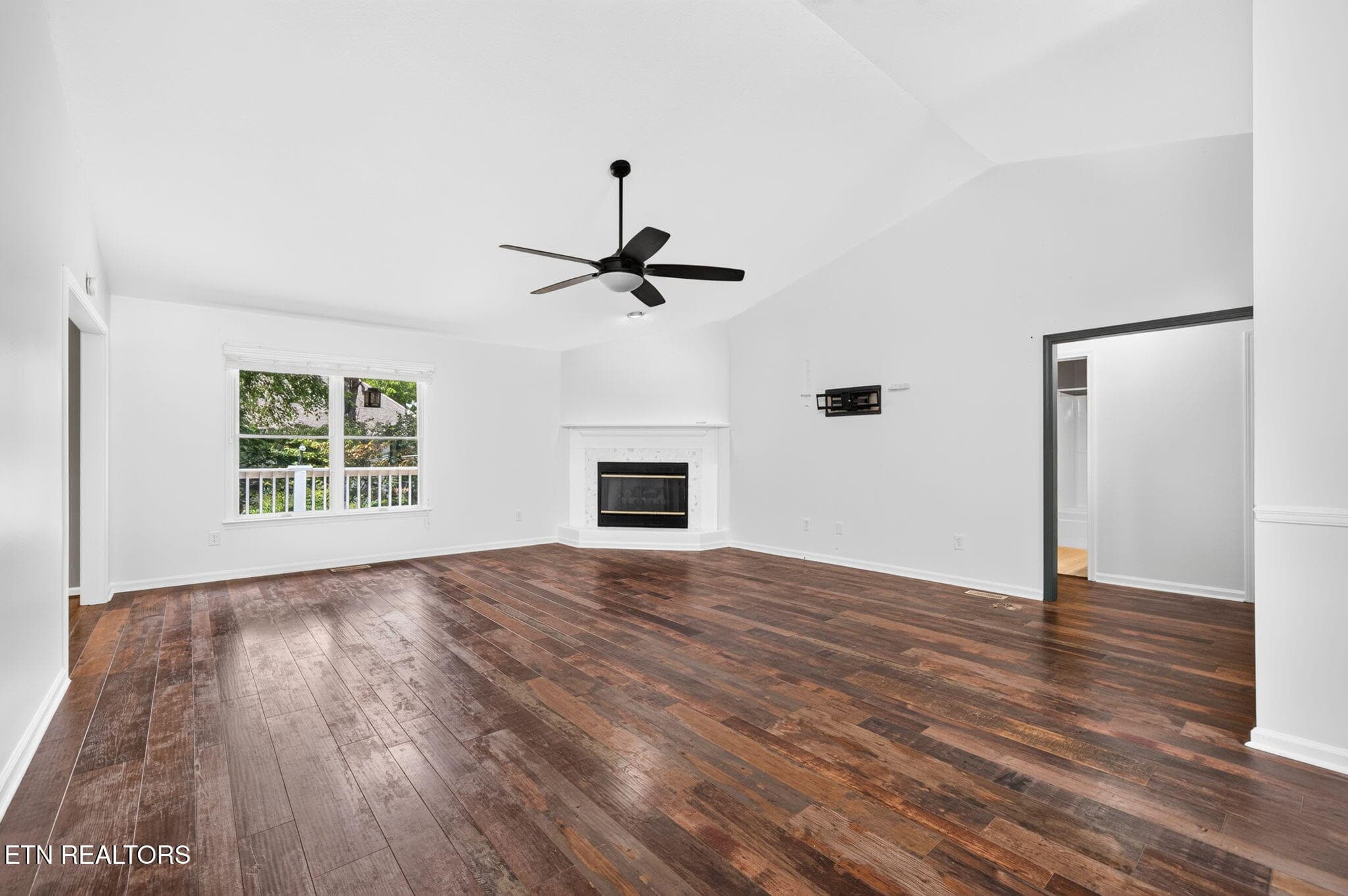 Living Room - 15 Ridge Crest Circle, Crossville, TN 38558, Crossville