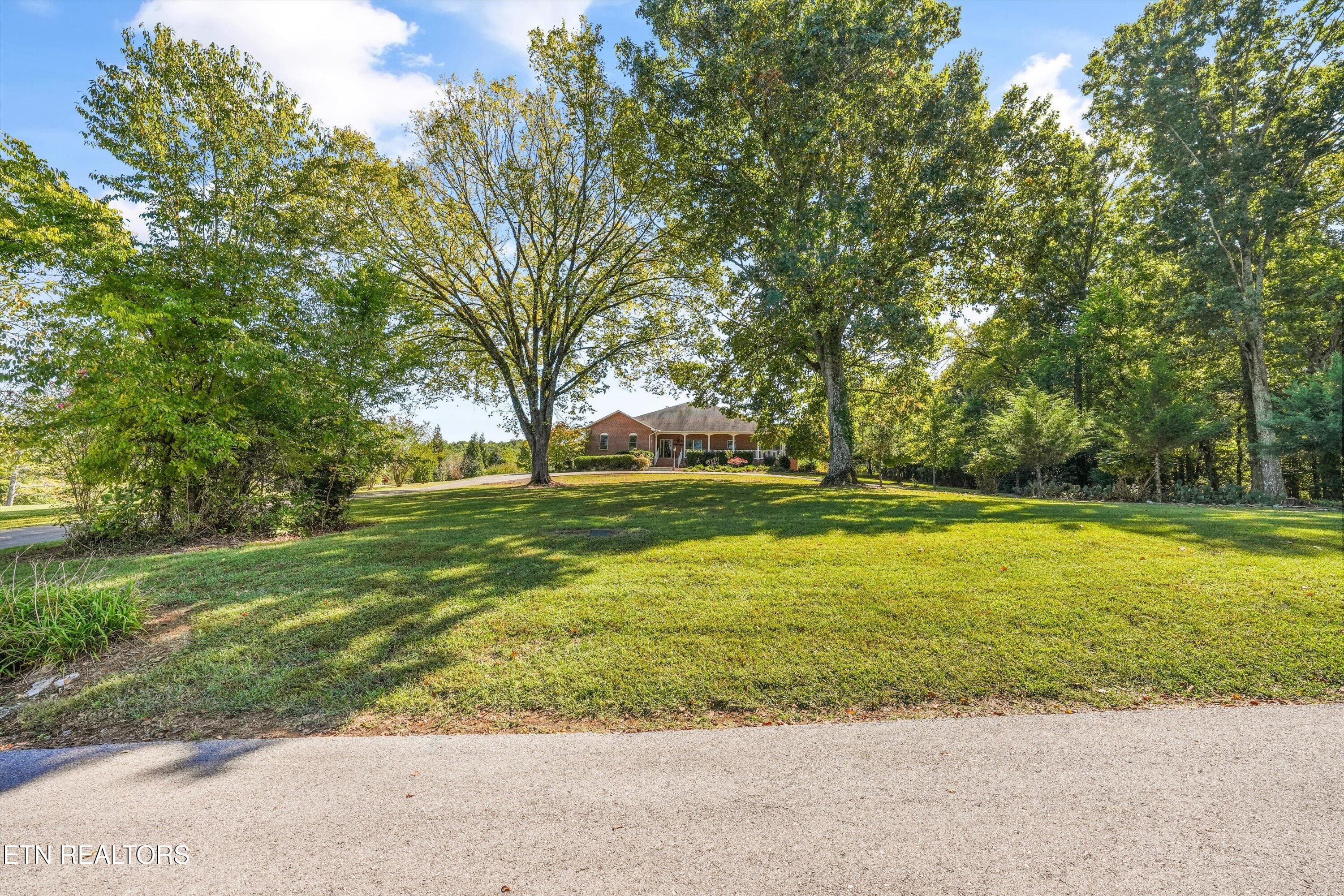 3412 Seebers Court, Louisville, TN 37777