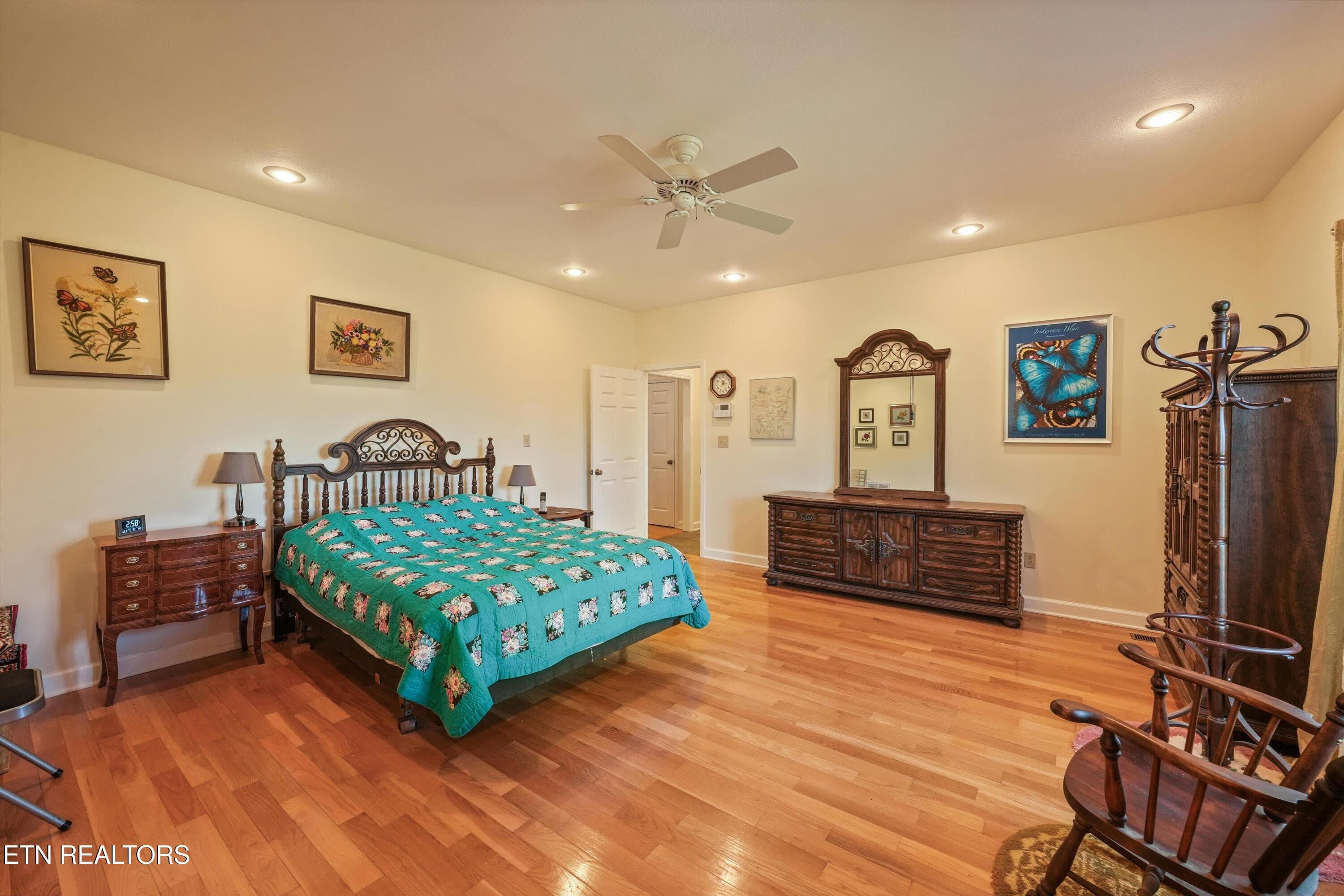Primary bedroom - 3412 Seebers Court, Louisville, TN 37777, Louisville