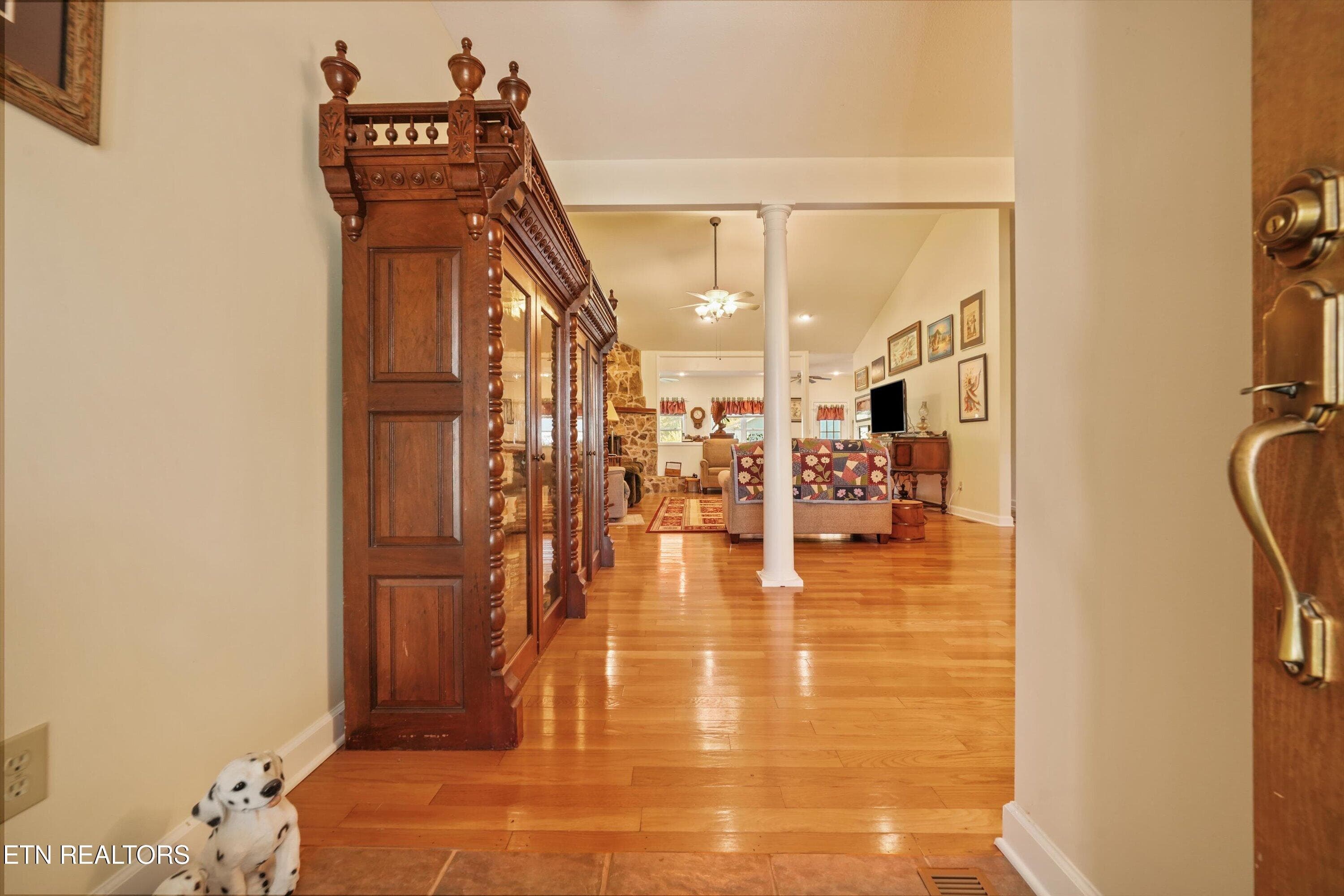 Foyer - 3412 Seebers Court, Louisville, TN 37777, Louisville