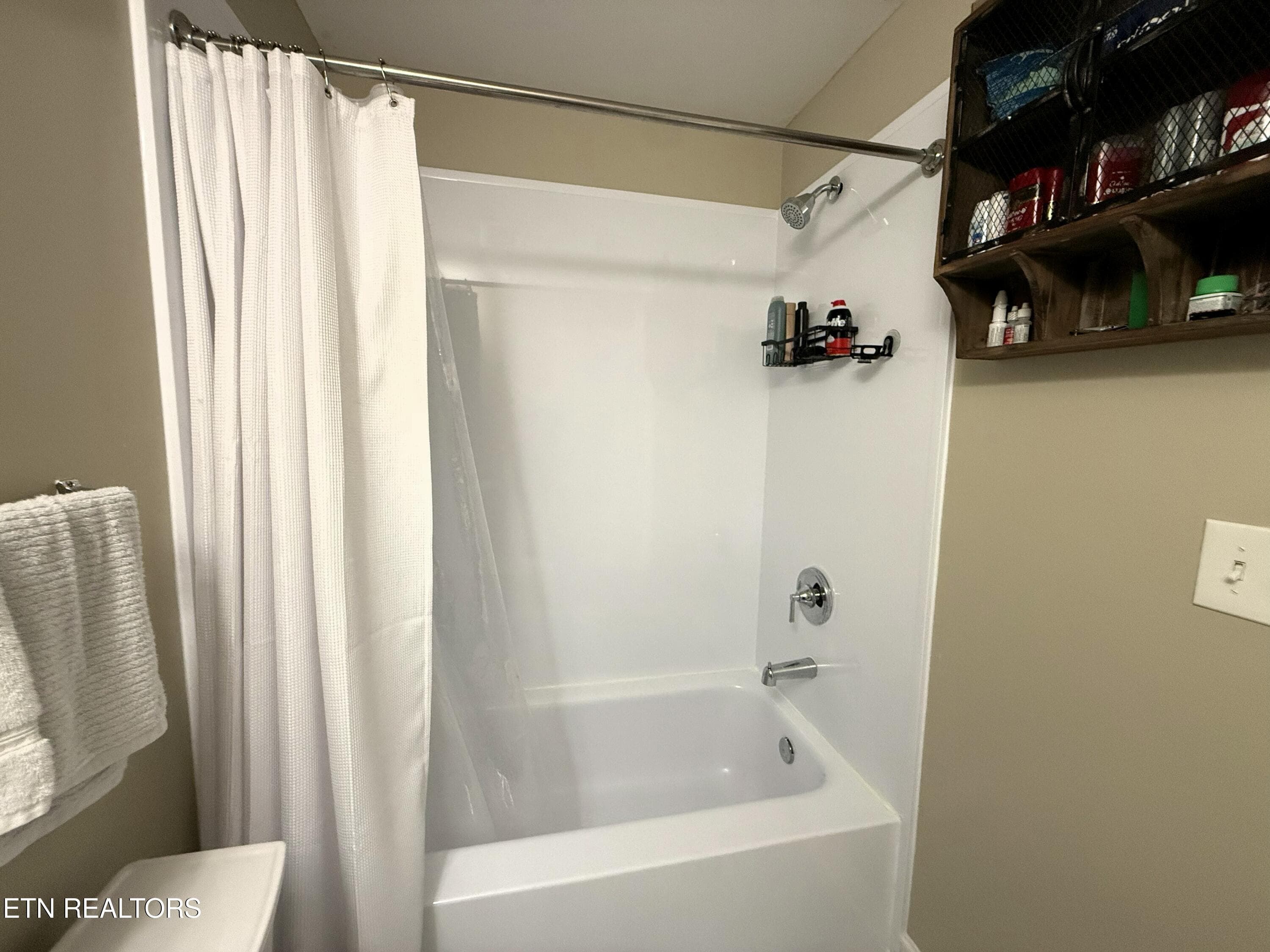 Bathfitters Bath - 1105 Tree Top Way 1726, Knoxville, TN 37920, Knoxville
