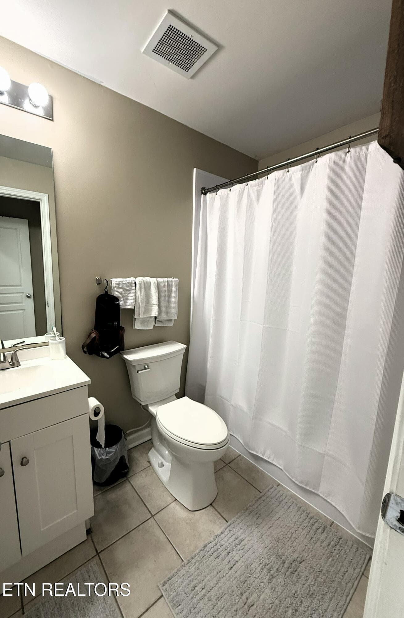 Bed A Bathroom - 1105 Tree Top Way 1726, Knoxville, TN 37920, Knoxville