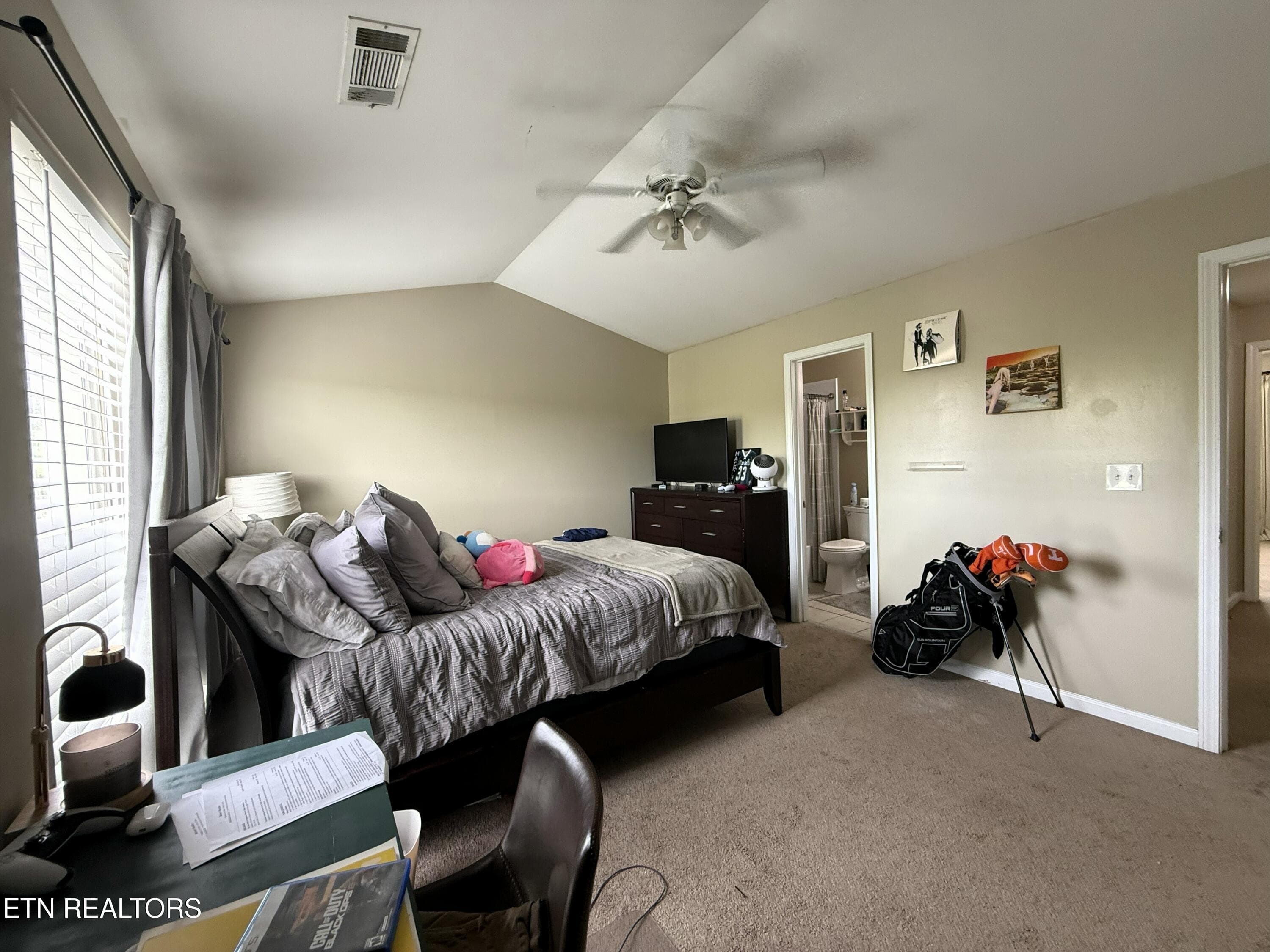 Bed B1 - 1105 Tree Top Way 1726, Knoxville, TN 37920, Knoxville