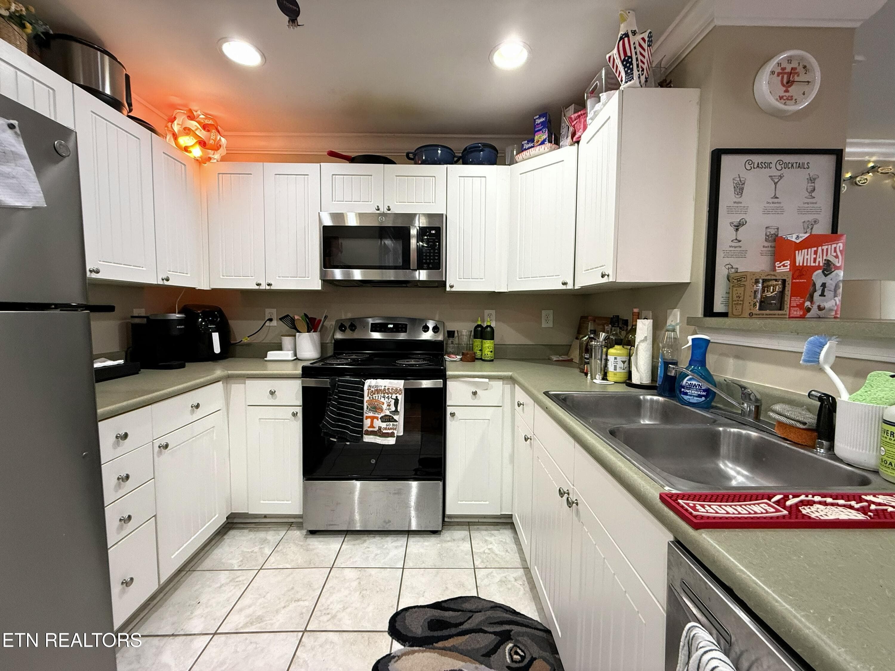 Kitchen 3 - 1105 Tree Top Way 1726, Knoxville, TN 37920, Knoxville