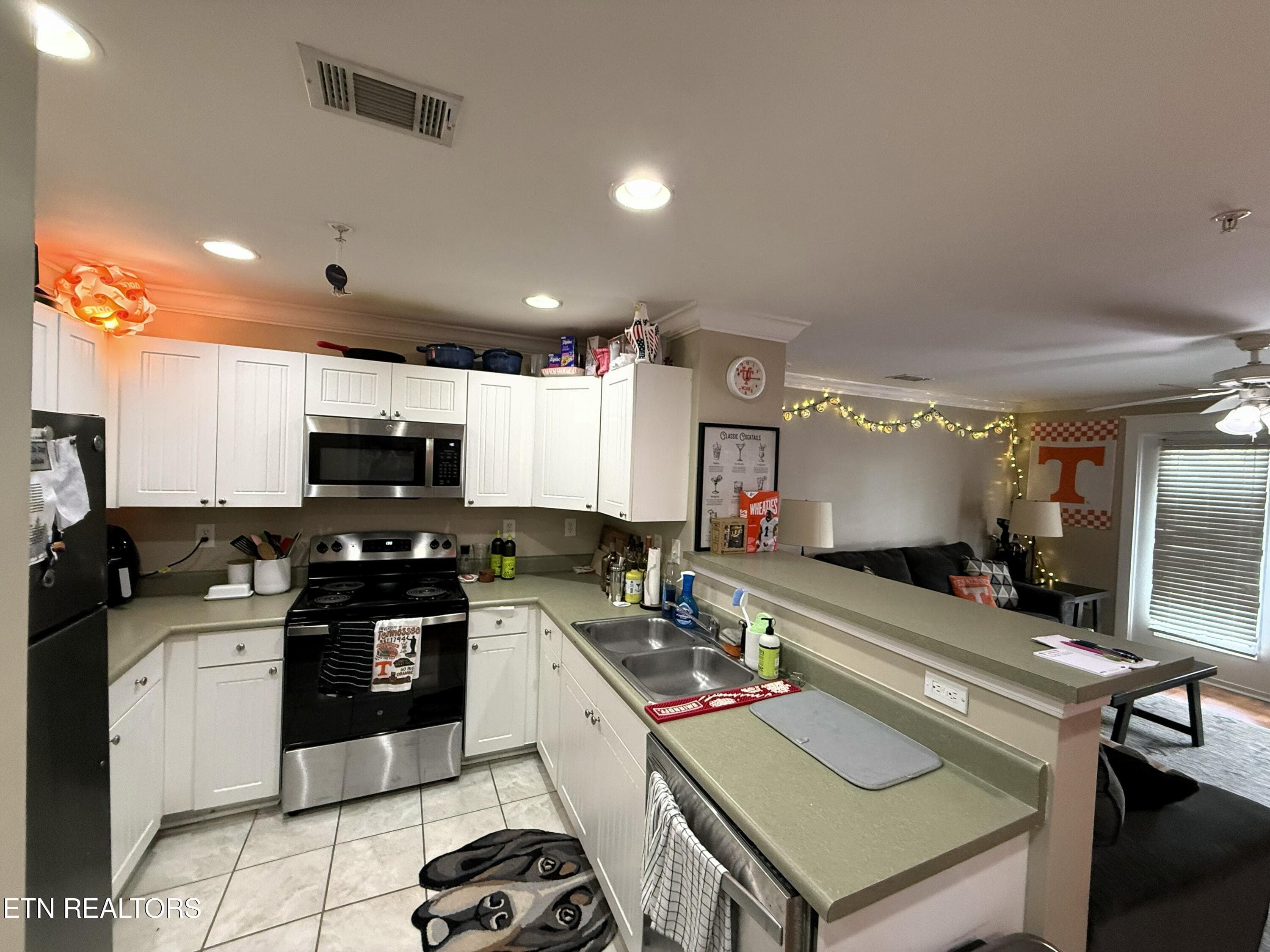 Kitchen - 1105 Tree Top Way 1726, Knoxville, TN 37920, Knoxville