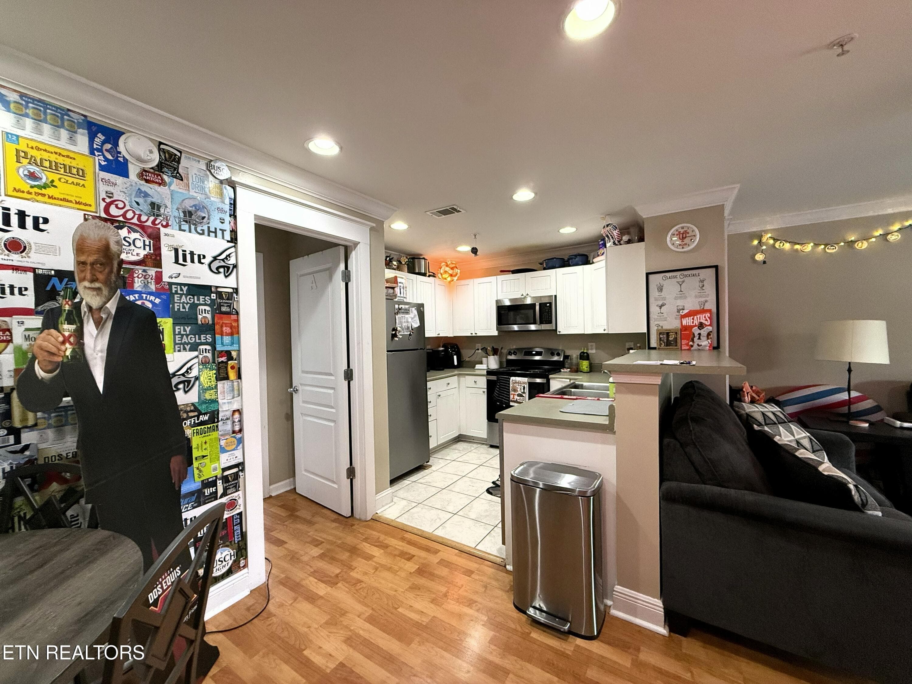 Kitchen-Dining Combo - 1105 Tree Top Way 1726, Knoxville, TN 37920, Knoxville