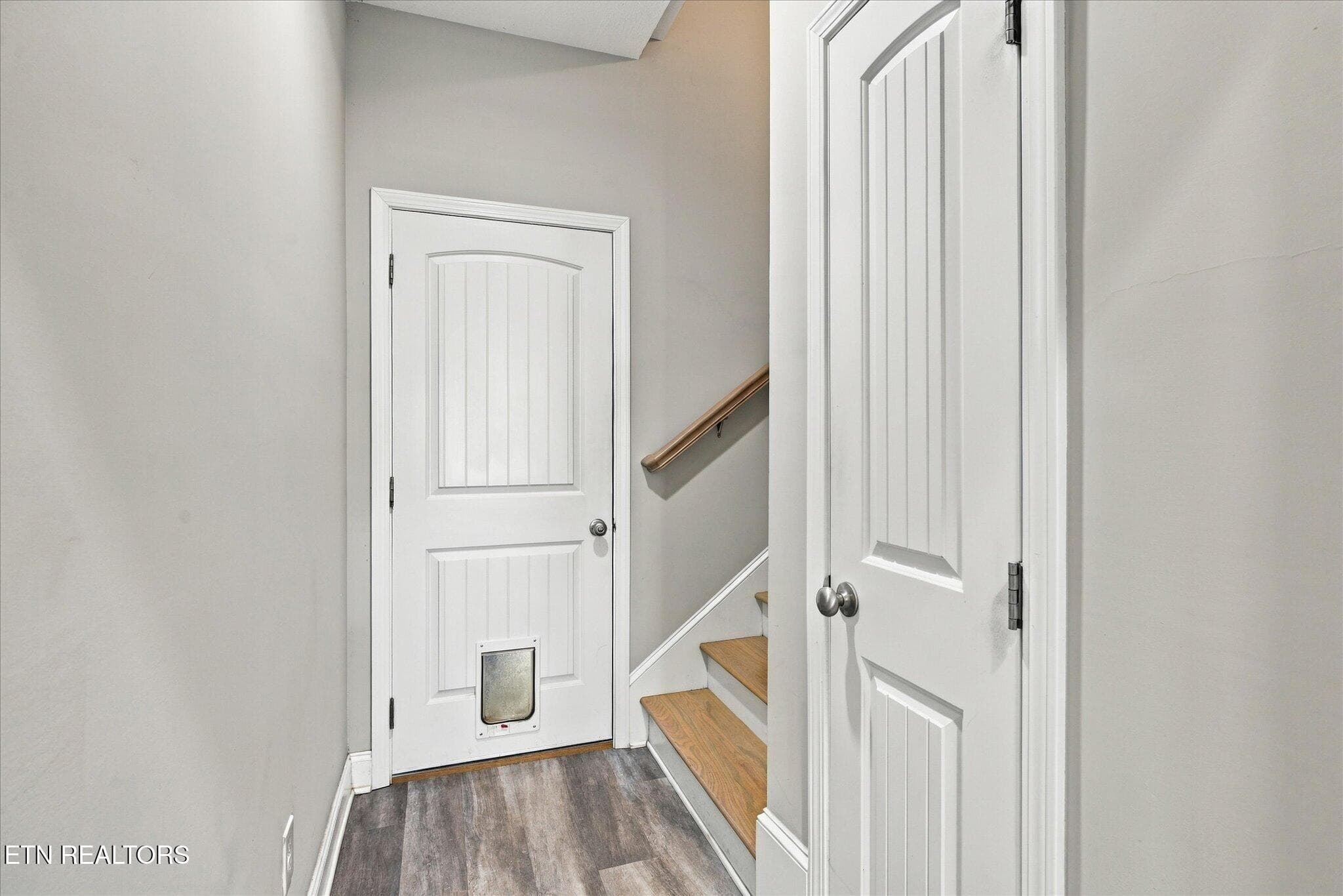 Bonus Steps - 605 Broadberry Ave, Oak Ridge, TN 37830, Oak Ridge