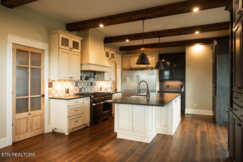 Kitchen - 157 River Watch Way, Loudon, TN 37774, Loudon
