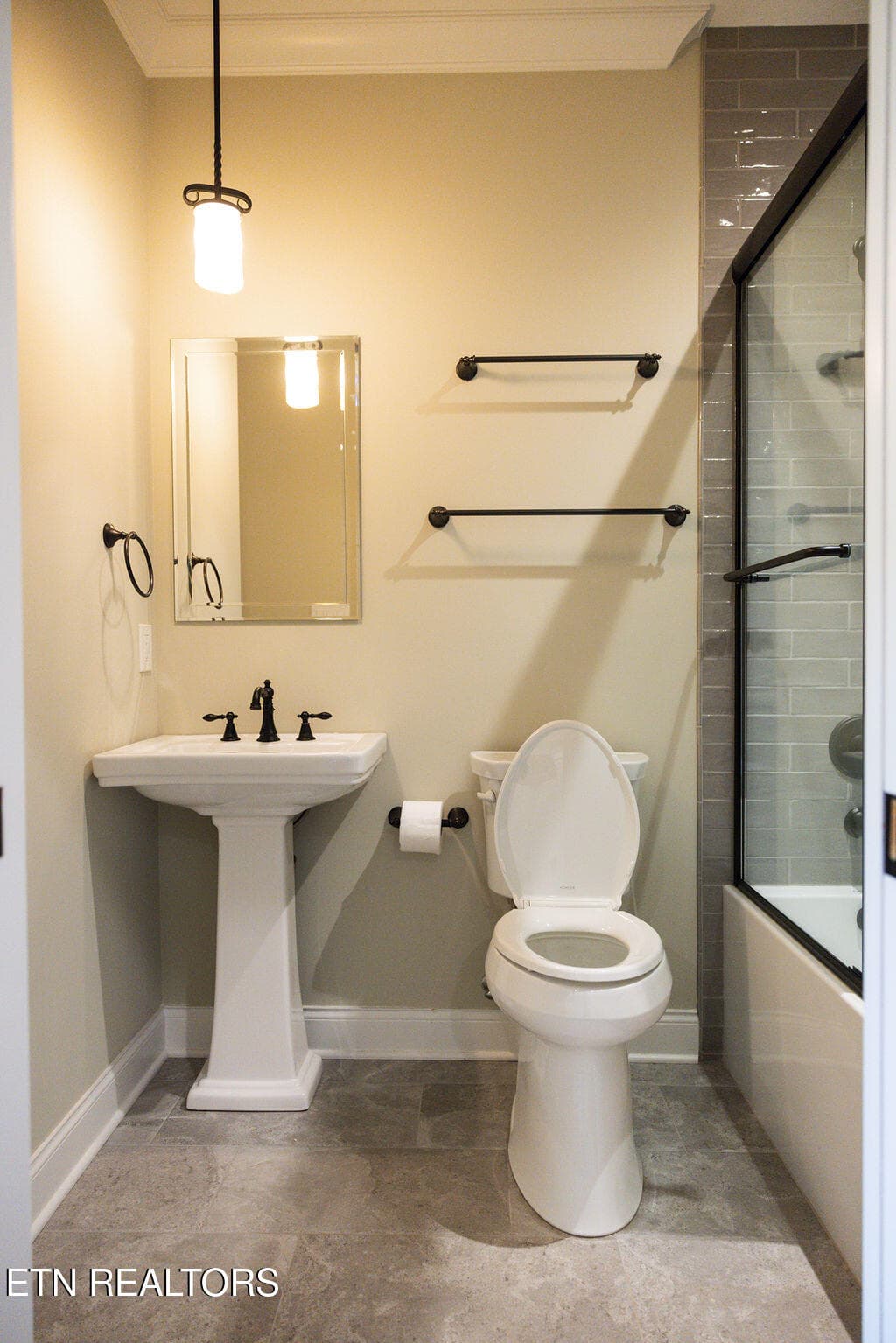 Guest Bath 2 - 157 River Watch Way, Loudon, TN 37774, Loudon