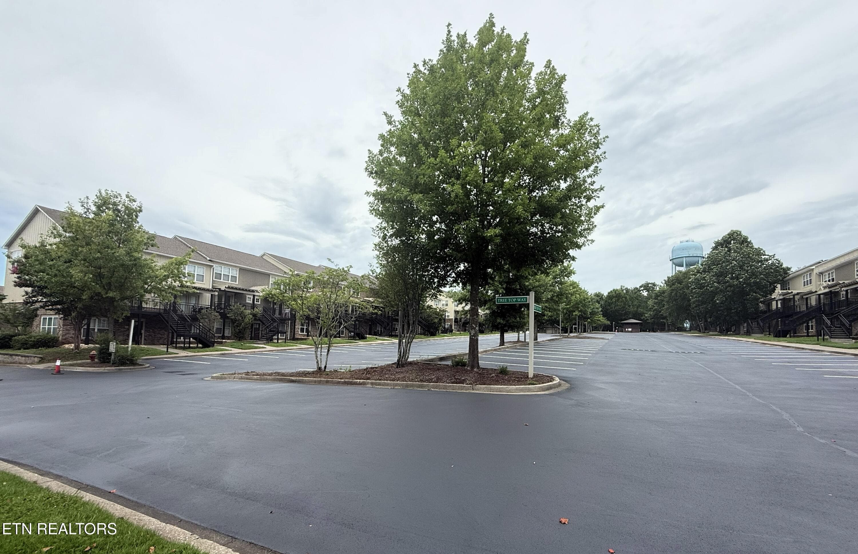 1105 Tree Top Way 1726, Knoxville, TN 37920