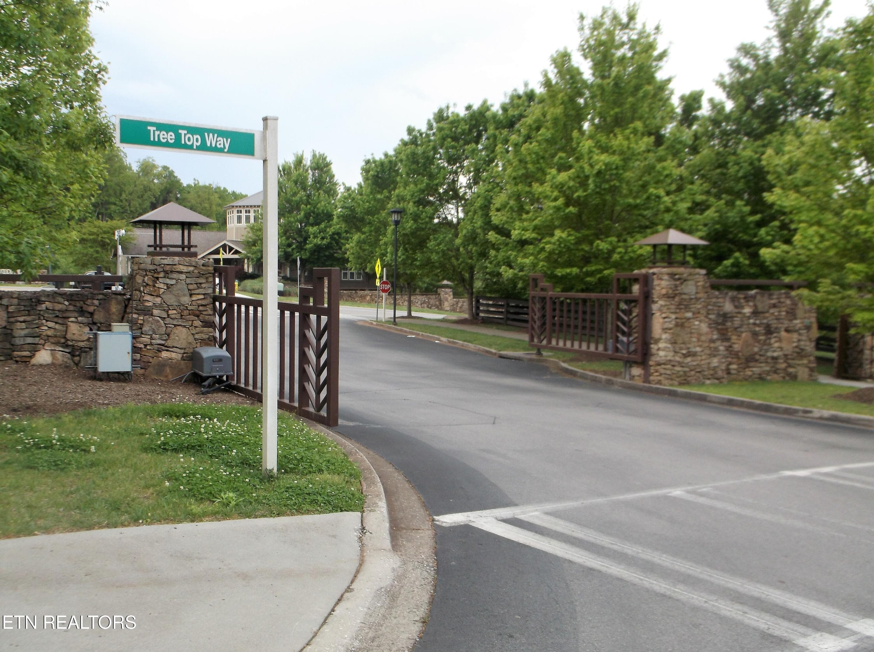 Gated Community - 1105 Tree Top Way 1726, Knoxville, TN 37920, Knoxville