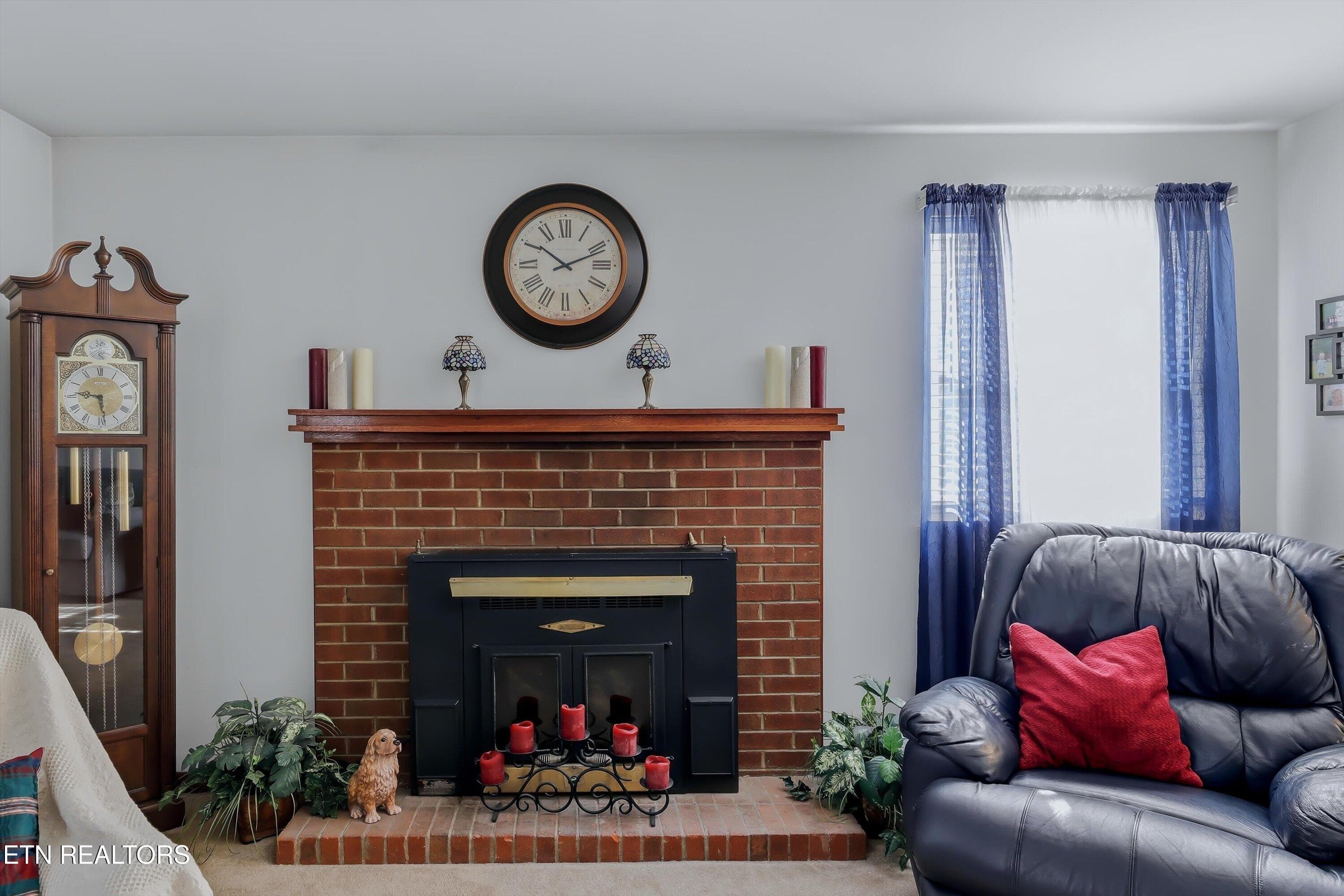 Fireplace - 4330 Larigo Drive, Knoxville, TN 37914, Knoxville