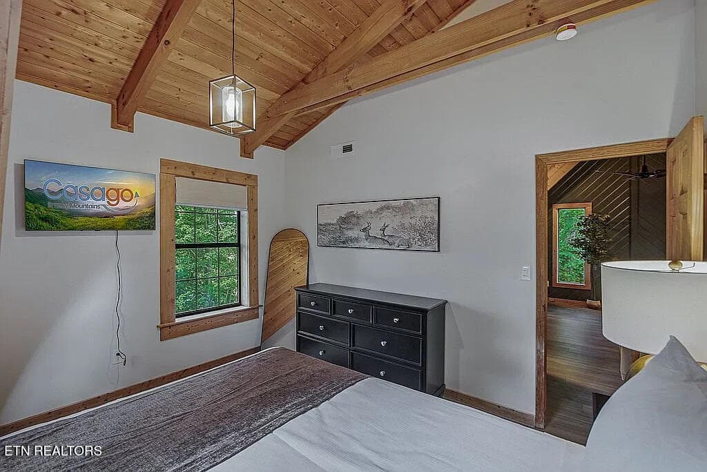 fce8f08b85b6fe214f3a839a5826b455-uncropp - 1311 Ina Grace Lane, Sevierville, TN 37876