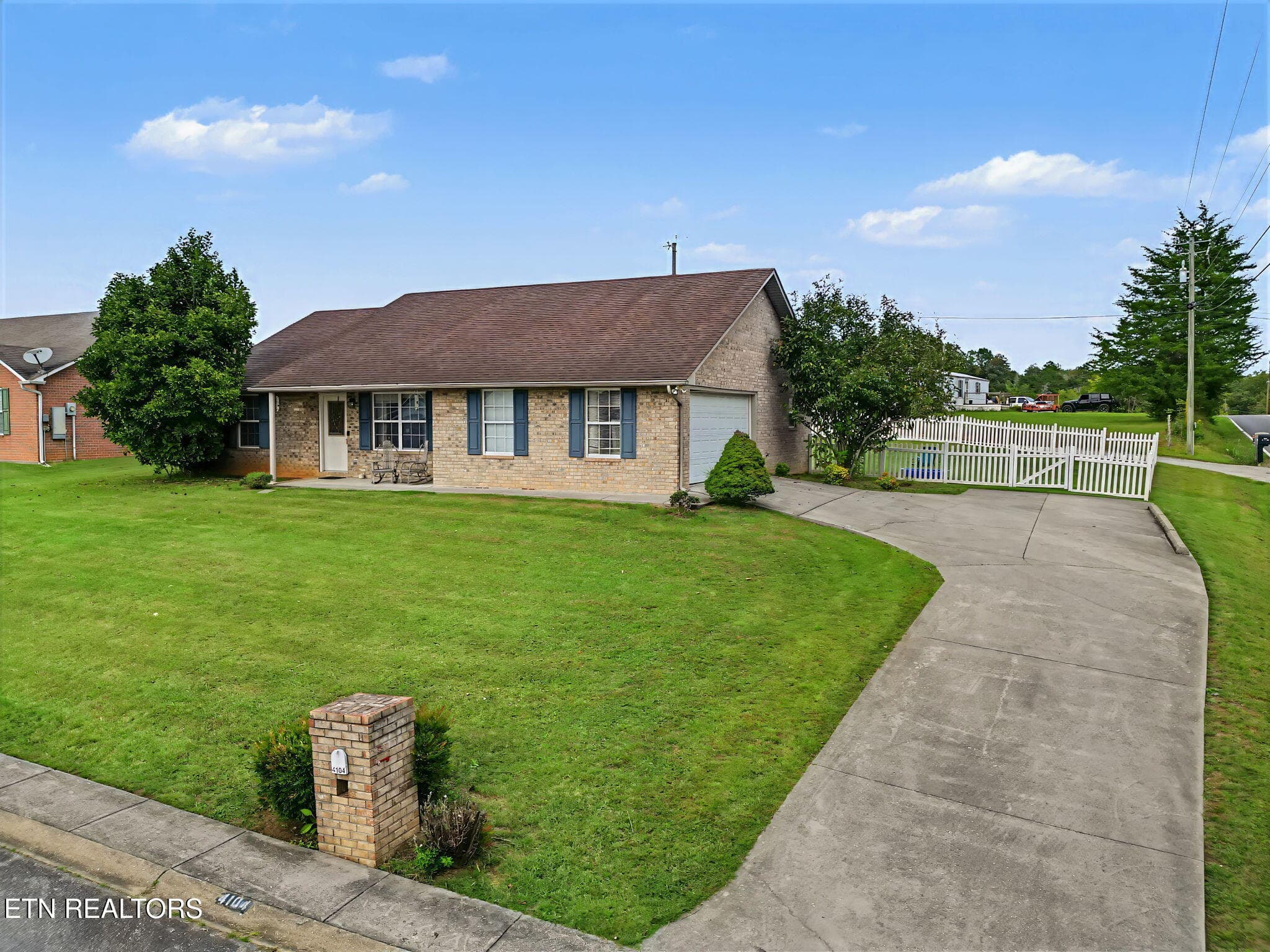 3-web-or-mls-DJI_0918-topaz - 4104 Briggs Loop, Kodak, TN 37764