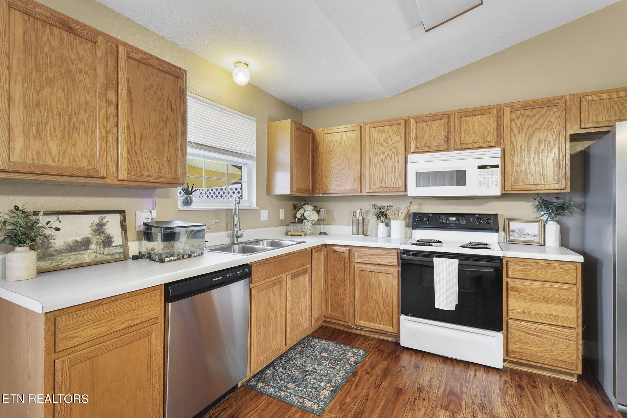 24-web-or-mls-3F1A9832 - 4104 Briggs Loop, Kodak, TN 37764