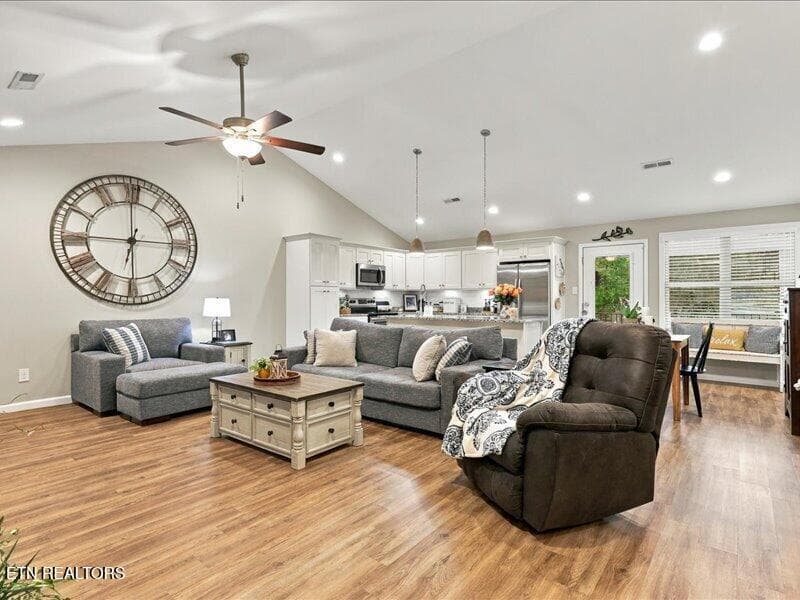 05-001_1I2A2403 - 307 Whiskey Barrel Way, Knoxville, TN 37912, Knoxville