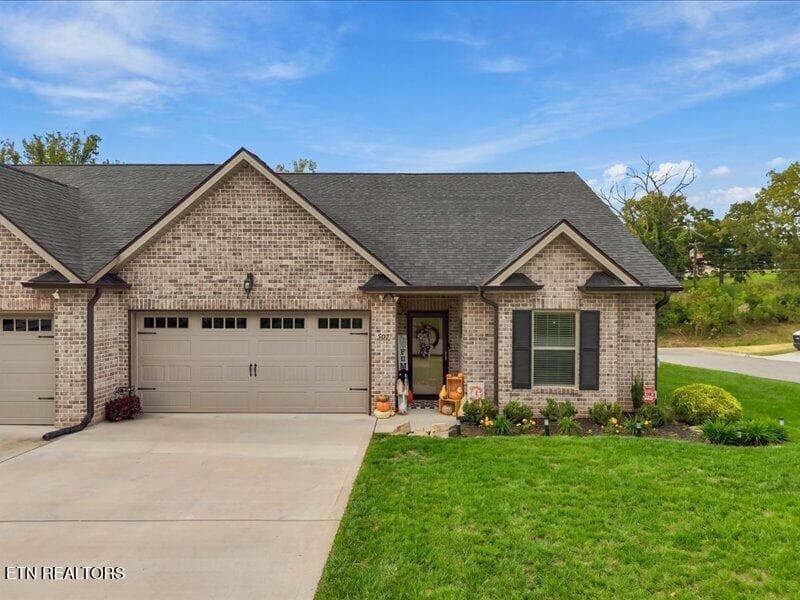 307 Whiskey Barrel Way, Knoxville, TN 37912