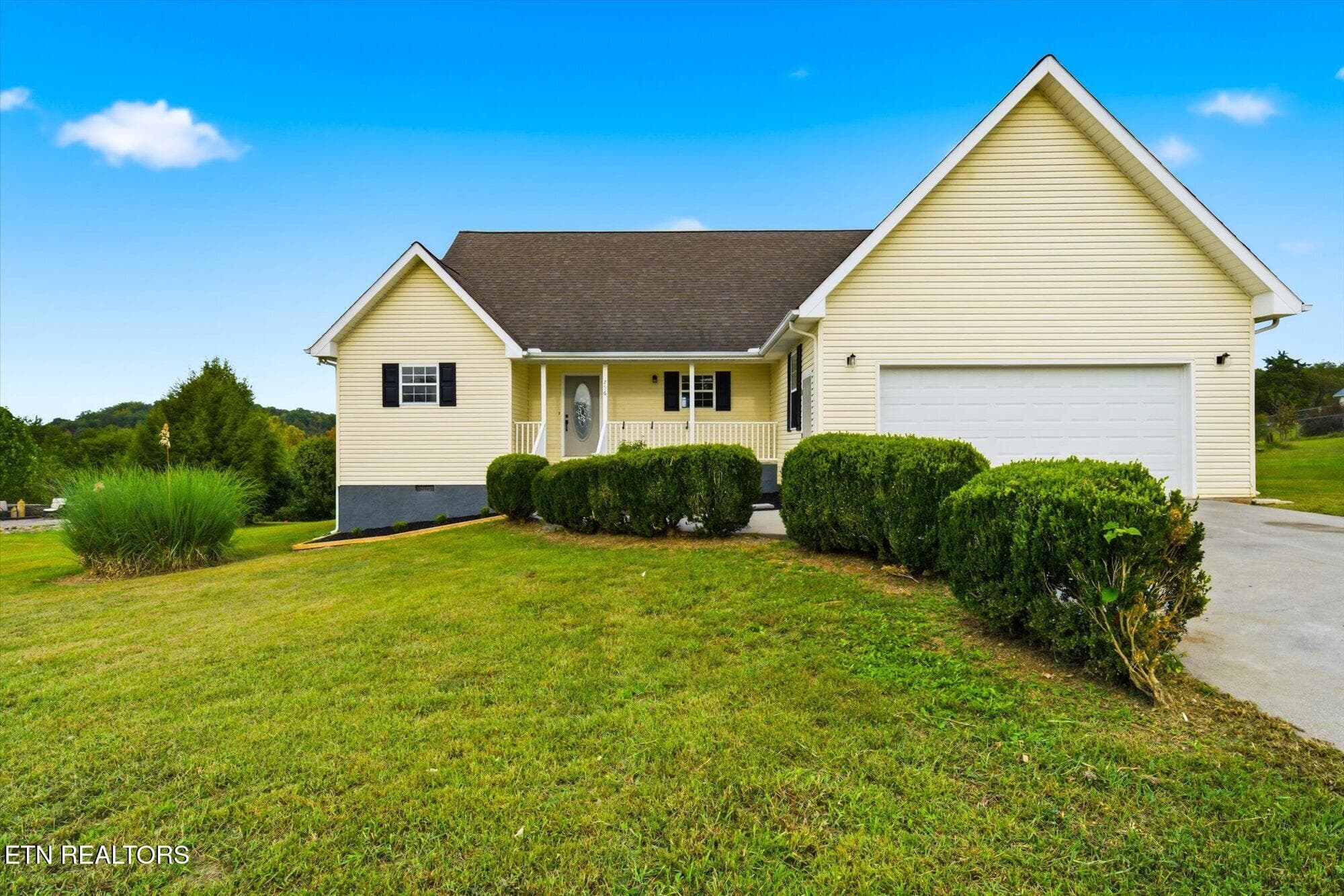 756 Harvest Meadows Drive, Kodak, TN 37764
