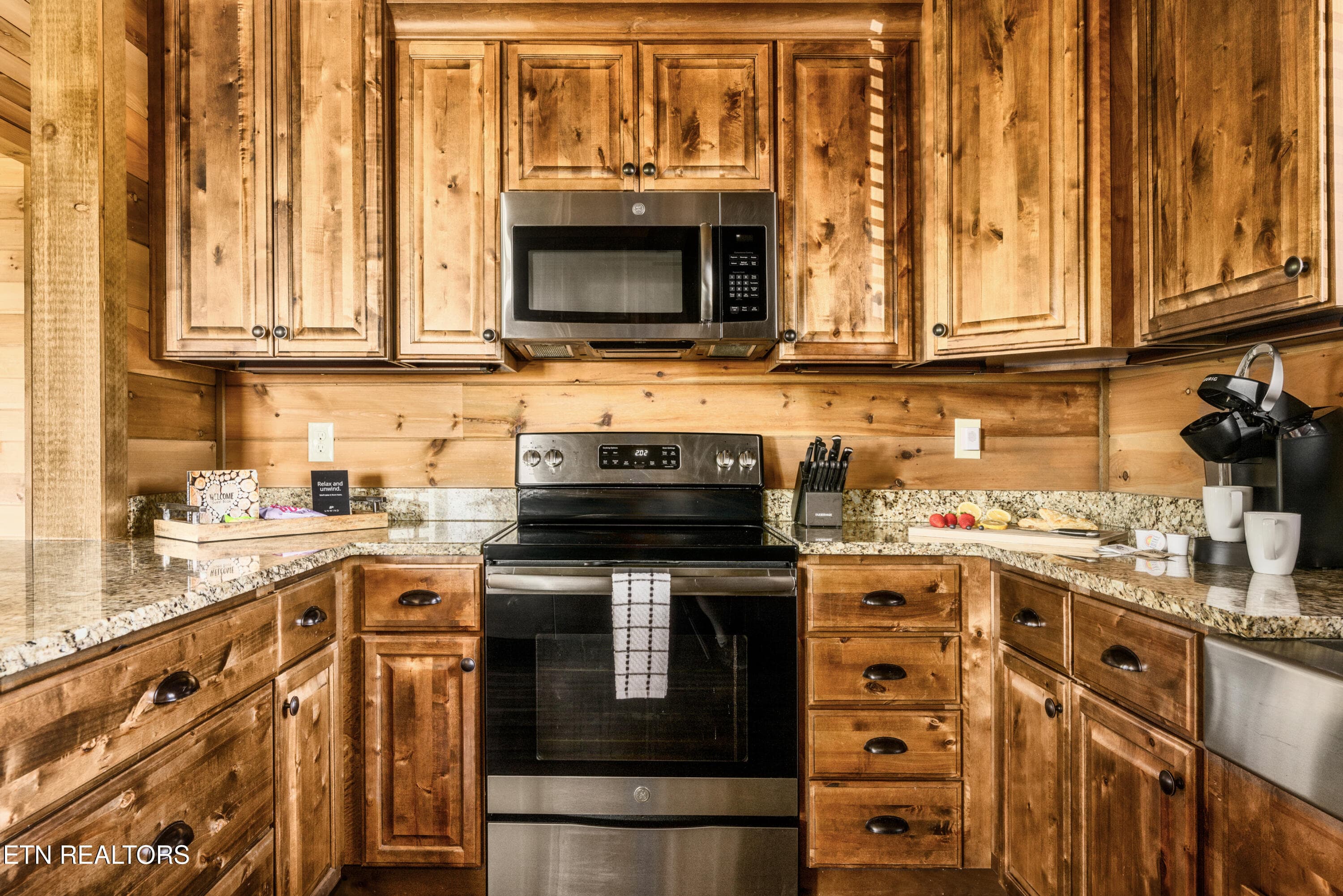 2920 Misty Bluff Trail 016-4000 - 2920 Misty Bluff Tr, Sevierville, TN 37862